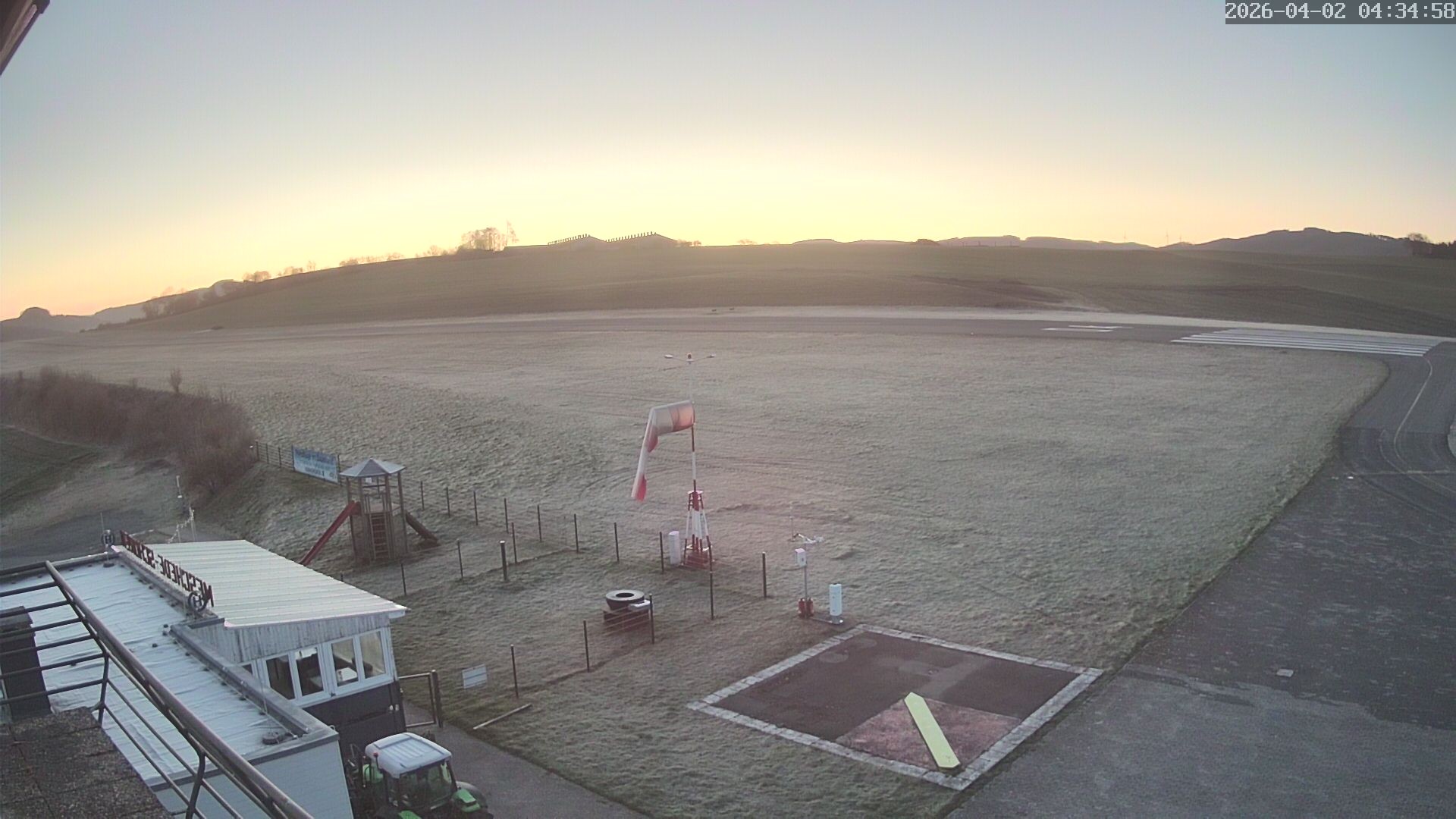 Archiv Foto Webcam Flugplatz Meschede Schüren