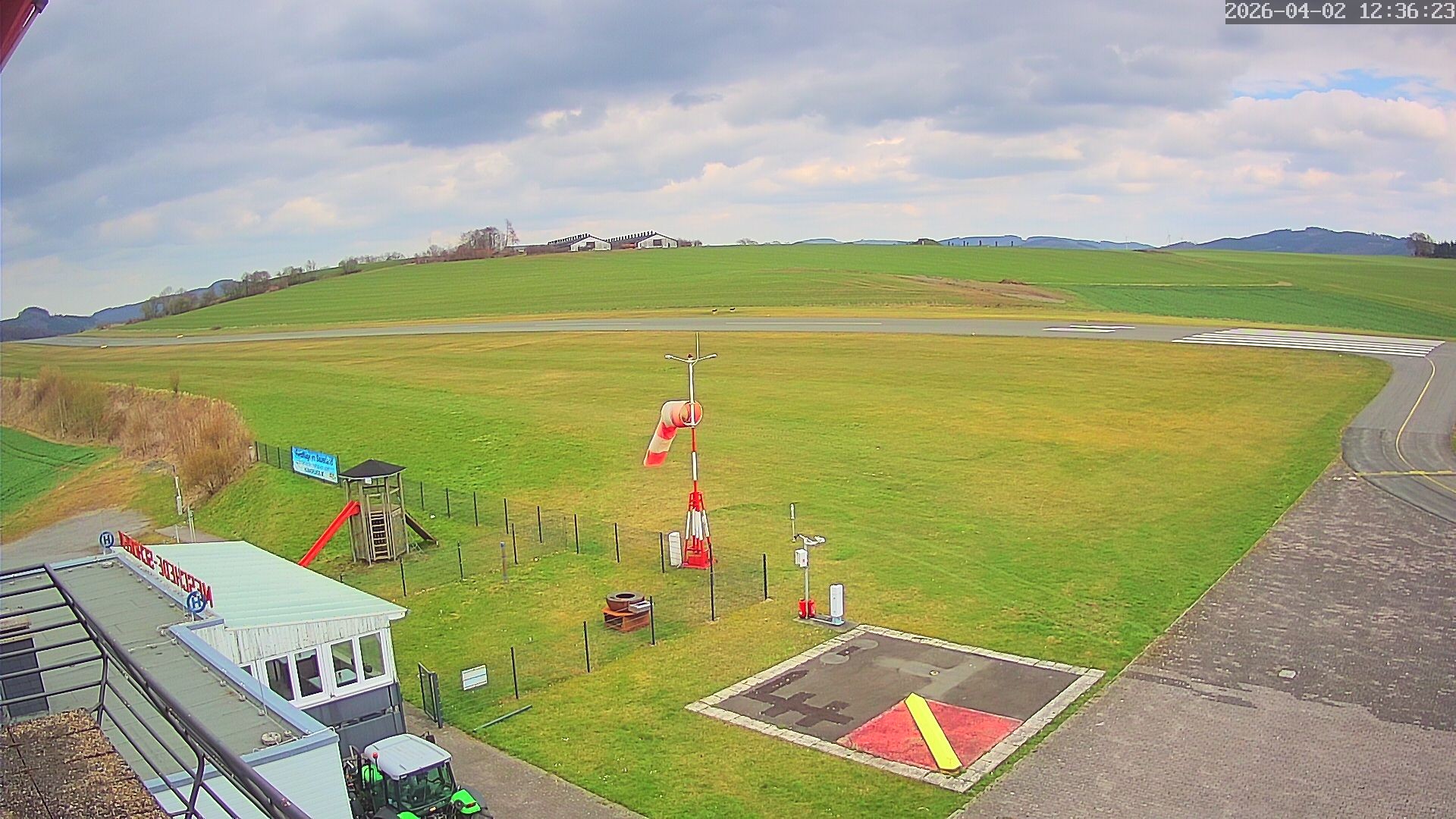 Archiv Foto Webcam Flugplatz Meschede Schüren