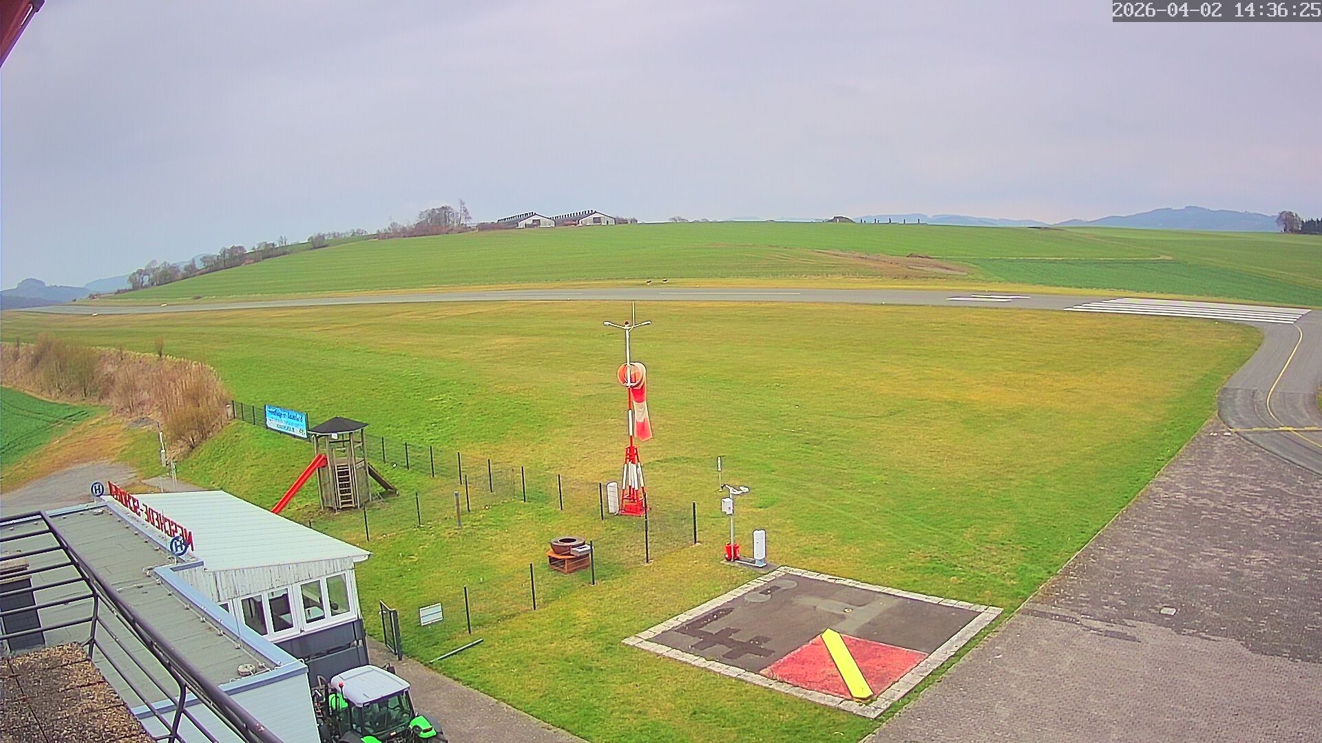 Archiv Foto Webcam Flugplatz Meschede Schüren