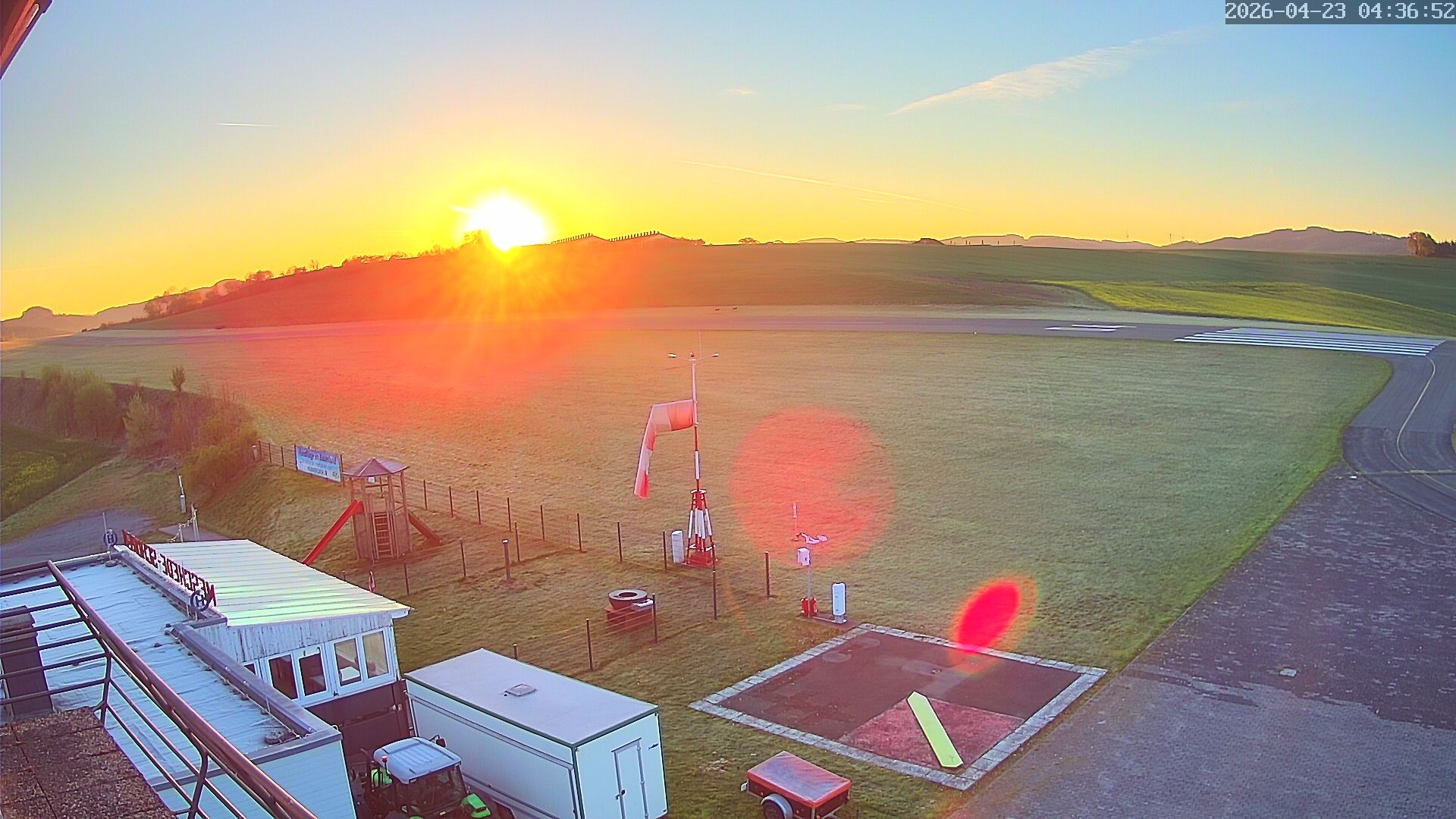 Archiv Foto Webcam Flugplatz Meschede Schüren