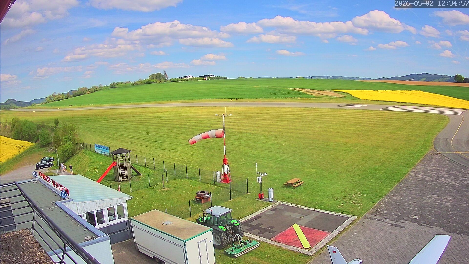 Archiv Foto Webcam Flugplatz Meschede Schüren