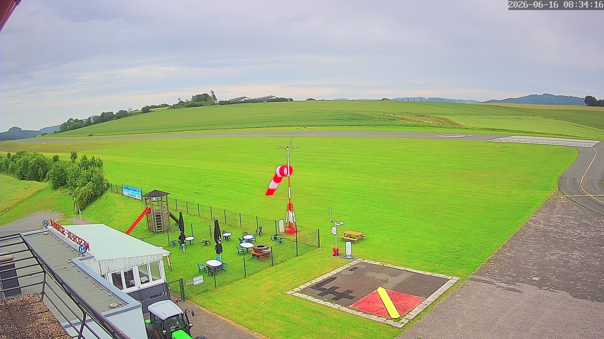 Archiv Foto Webcam Flugplatz Meschede Schüren