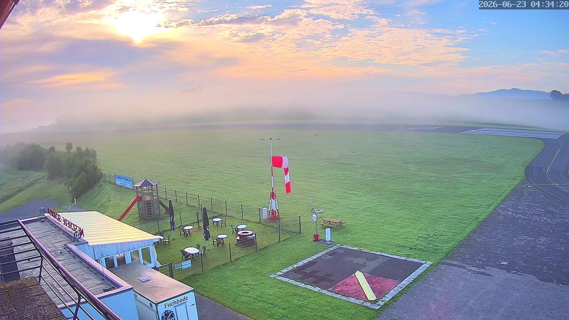 Archiv Foto Webcam Flugplatz Meschede Schüren