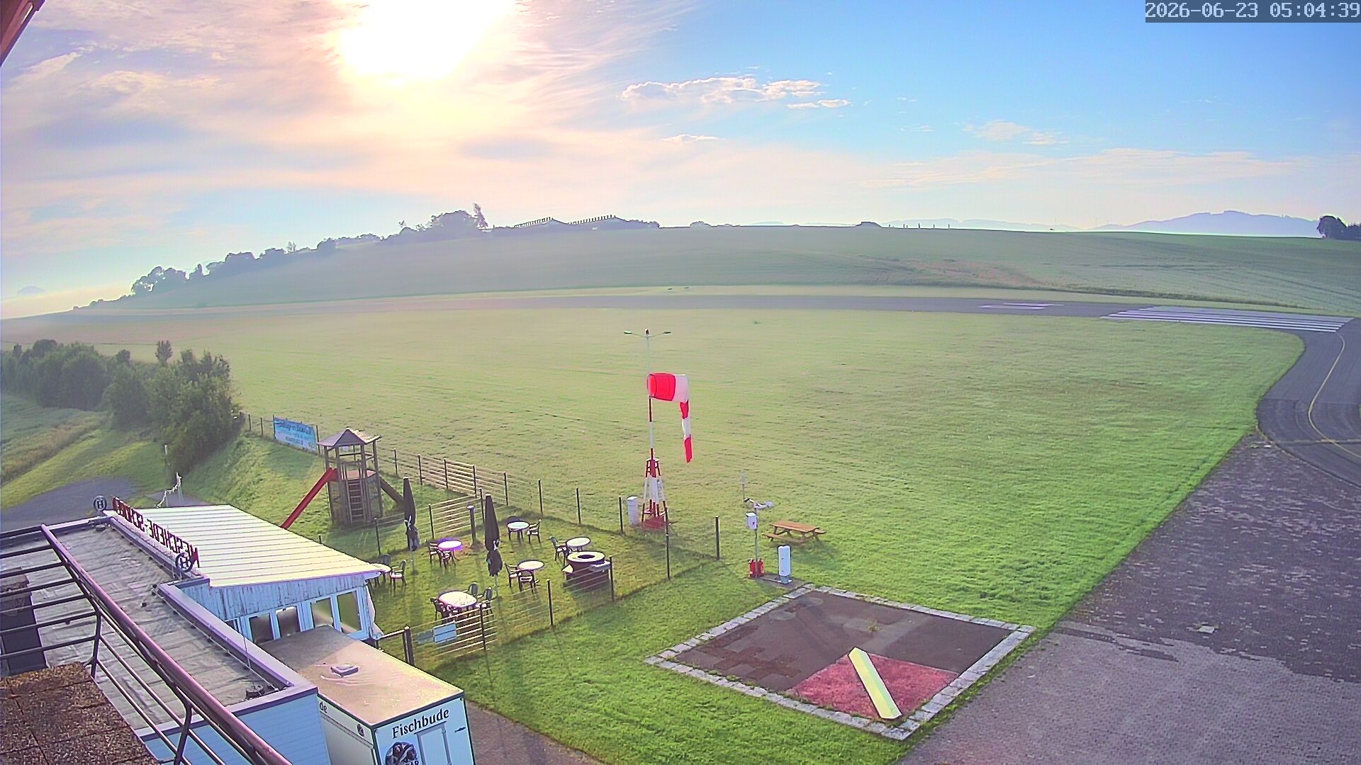 Archiv Foto Webcam Flugplatz Meschede Schüren