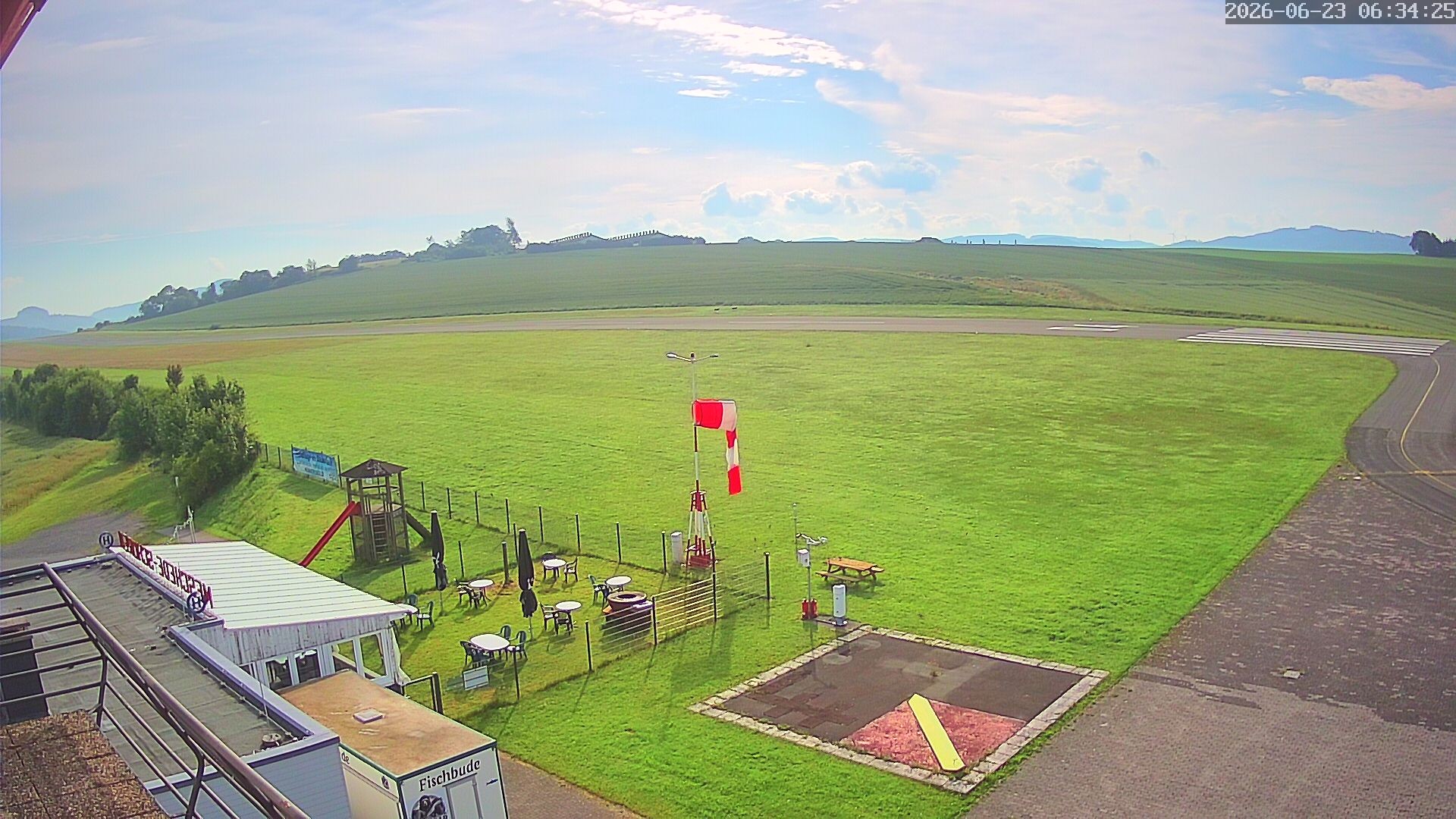 Archiv Foto Webcam Flugplatz Meschede Schüren