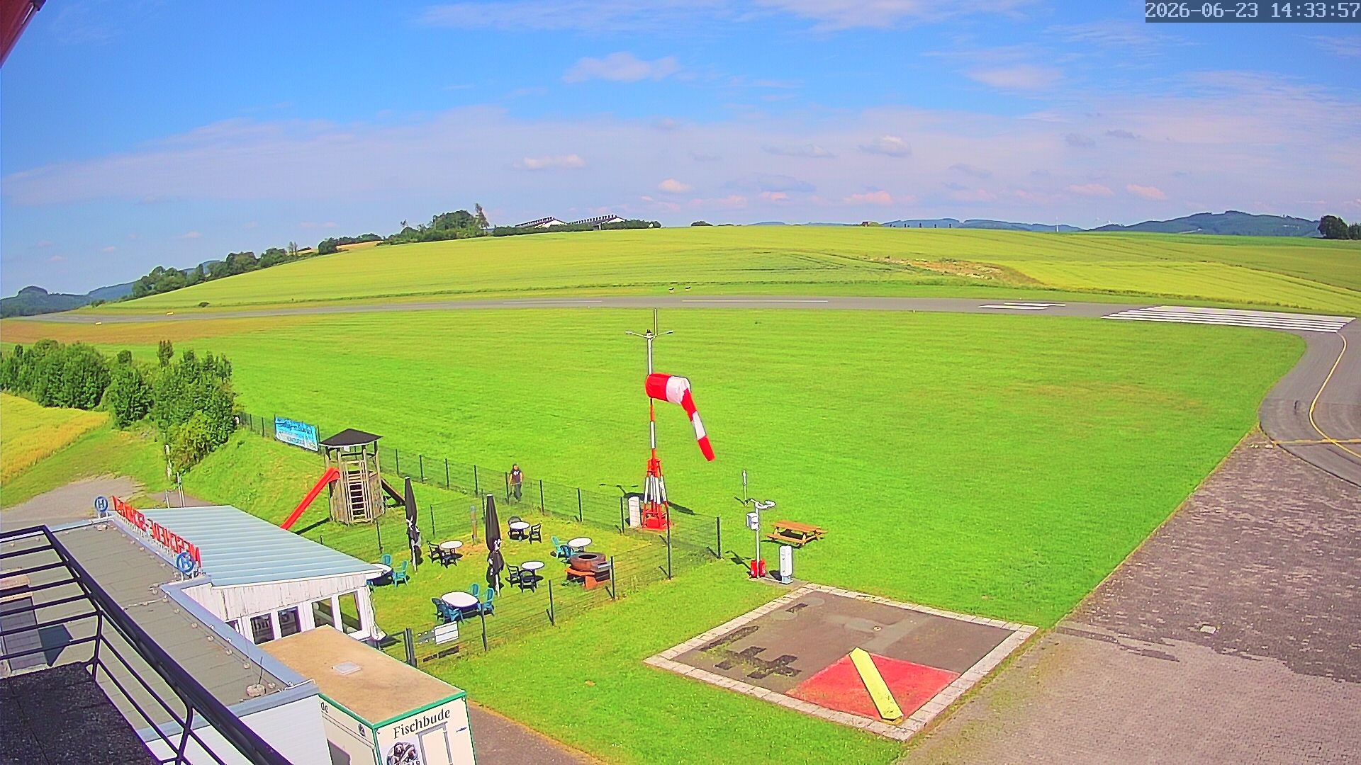 Archiv Foto Webcam Flugplatz Meschede Schüren