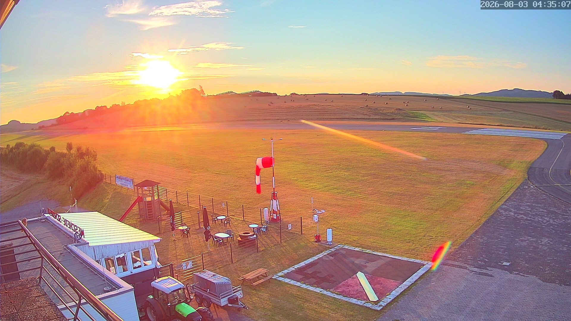 Archiv Foto Webcam Flugplatz Meschede Schüren