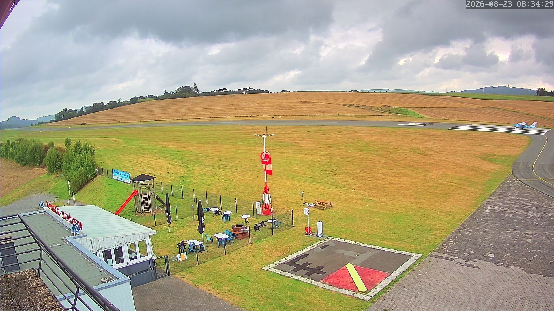 Archiv Foto Webcam Flugplatz Meschede Schüren