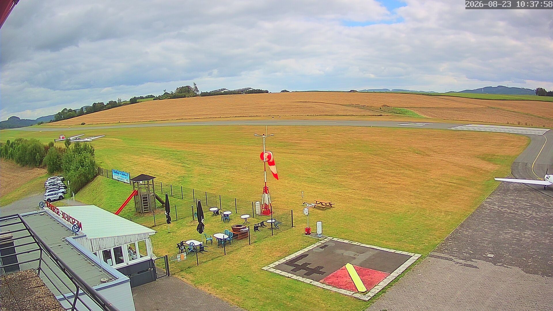 Archiv Foto Webcam Flugplatz Meschede Schüren