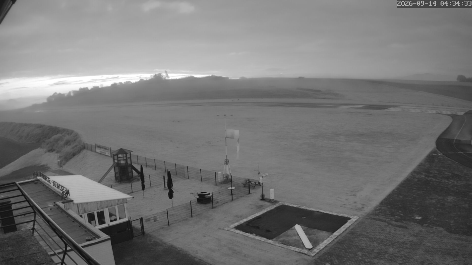 Archiv Foto Webcam Flugplatz Meschede Schüren