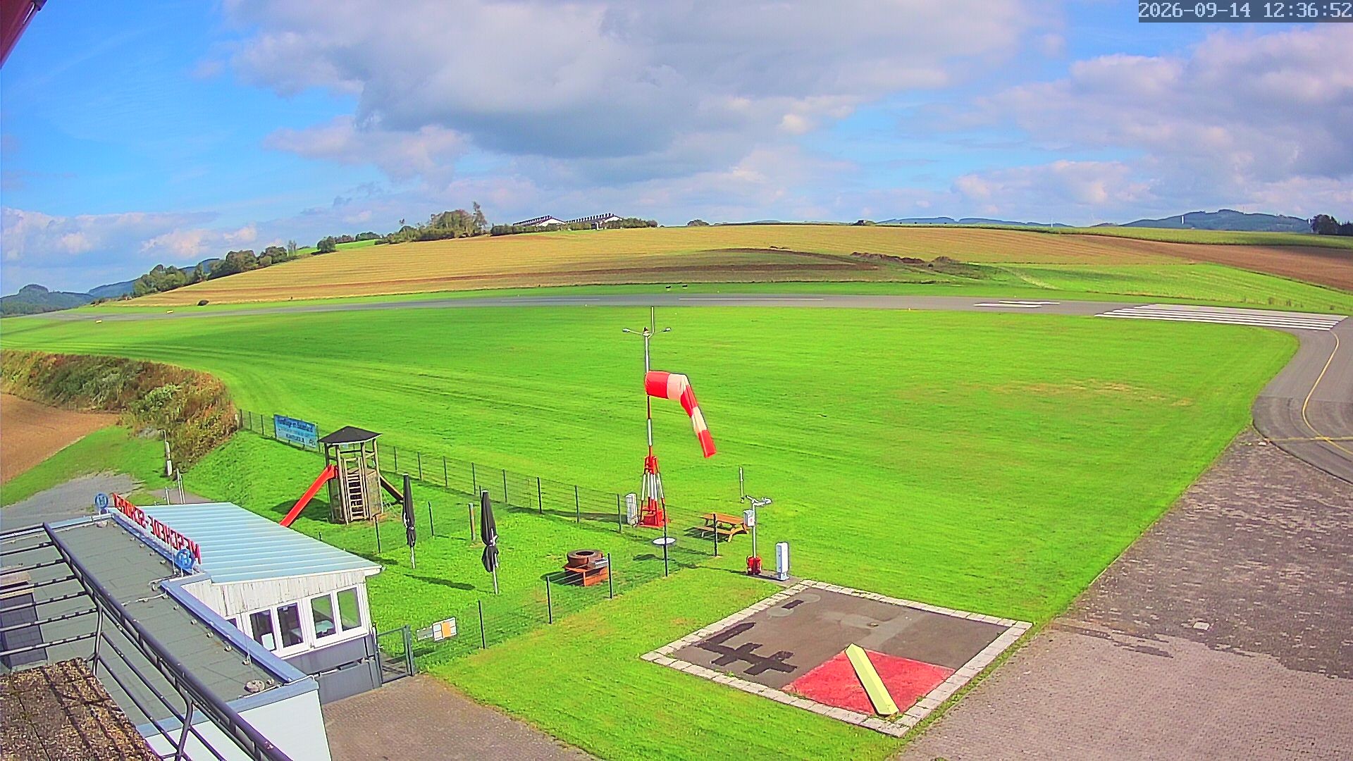 Archiv Foto Webcam Flugplatz Meschede Schüren