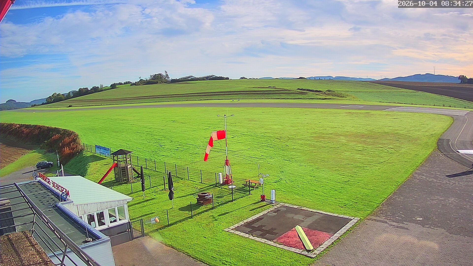 Archiv Foto Webcam Flugplatz Meschede Schüren