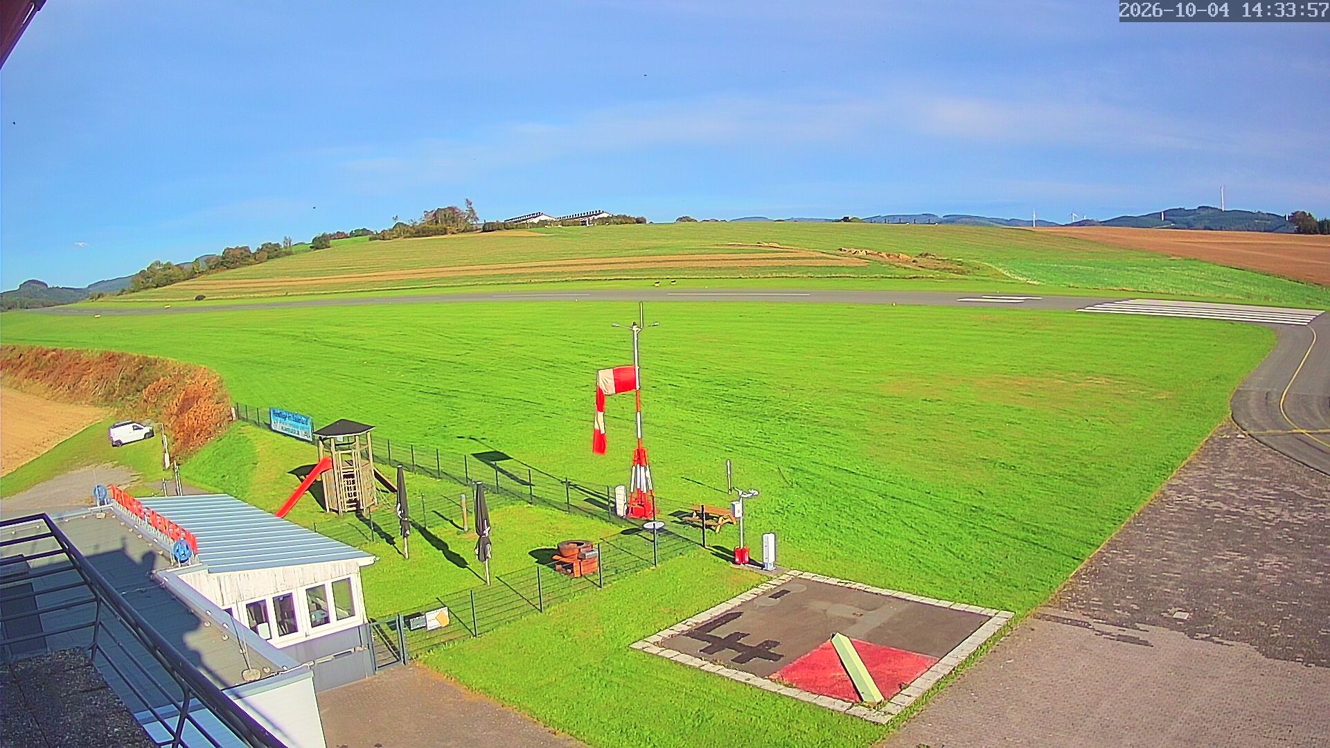 Archiv Foto Webcam Flugplatz Meschede Schüren