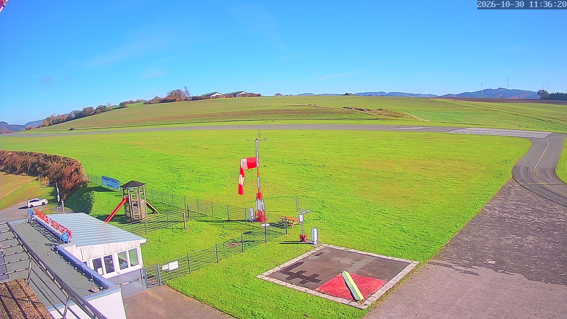 Archiv Foto Webcam Flugplatz Meschede Schüren