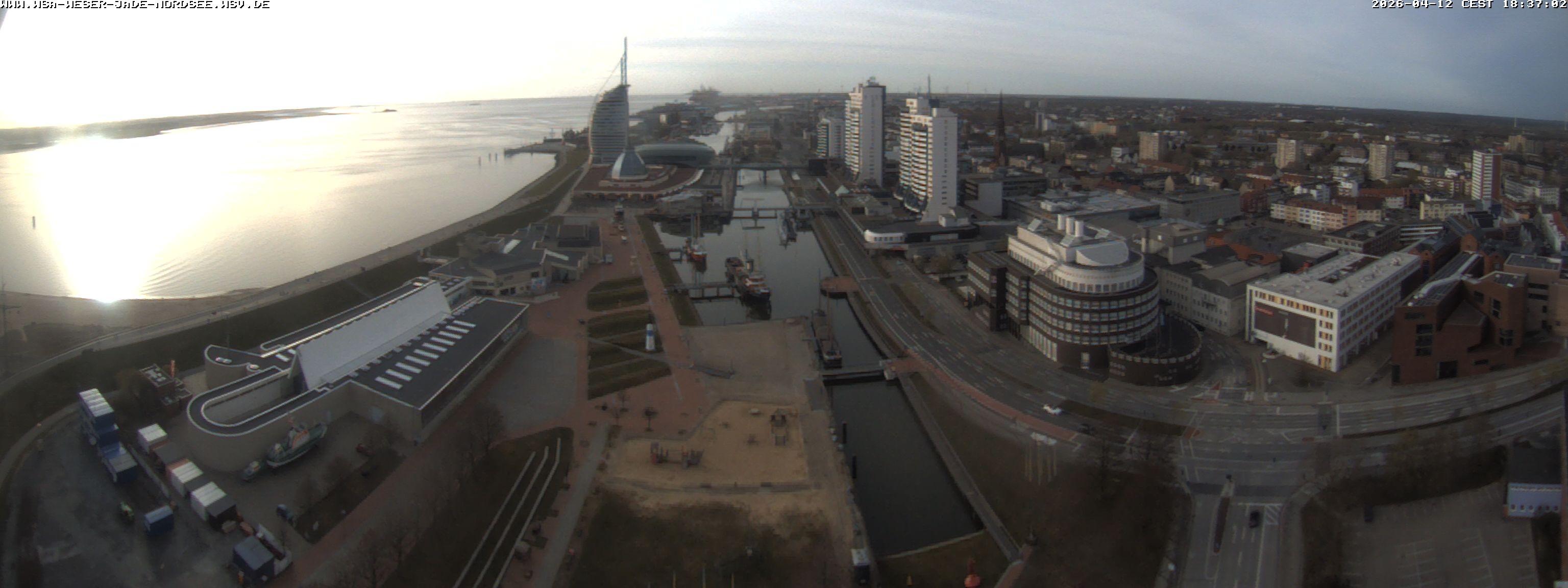 Archived image Webcam Bremerhaven: Old and New Harbour
