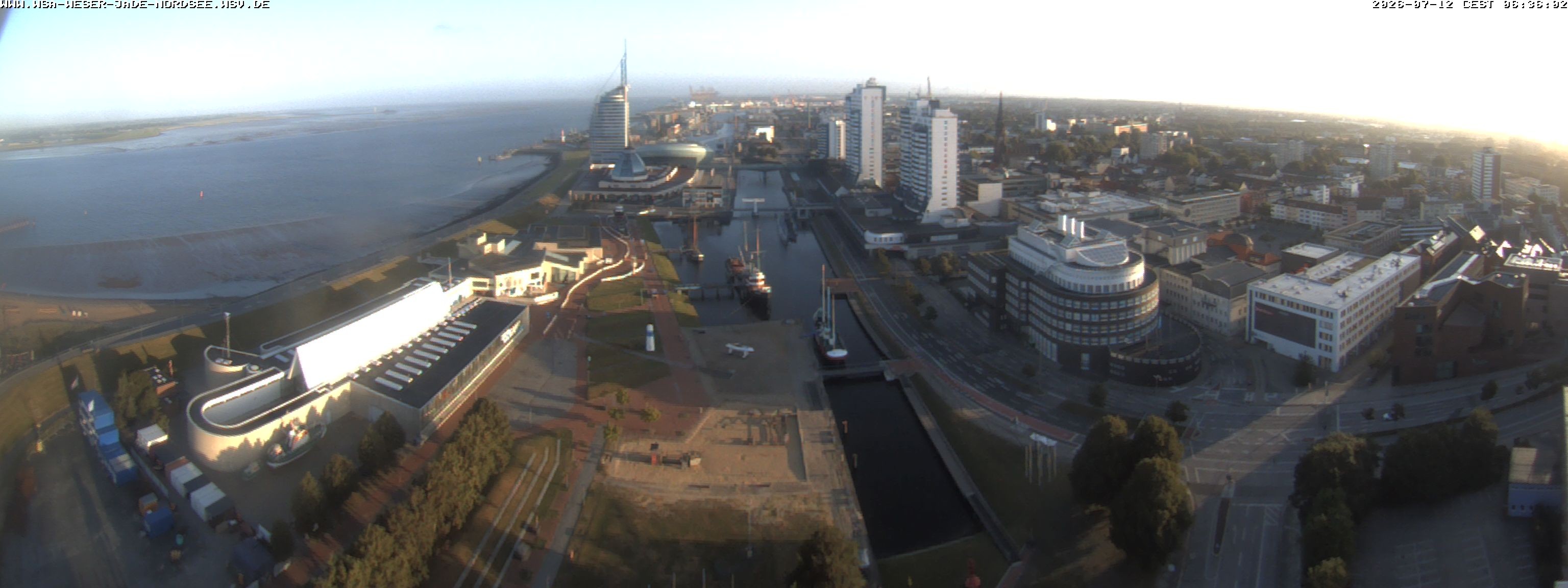 Archived image Webcam Bremerhaven: Old and New Harbour