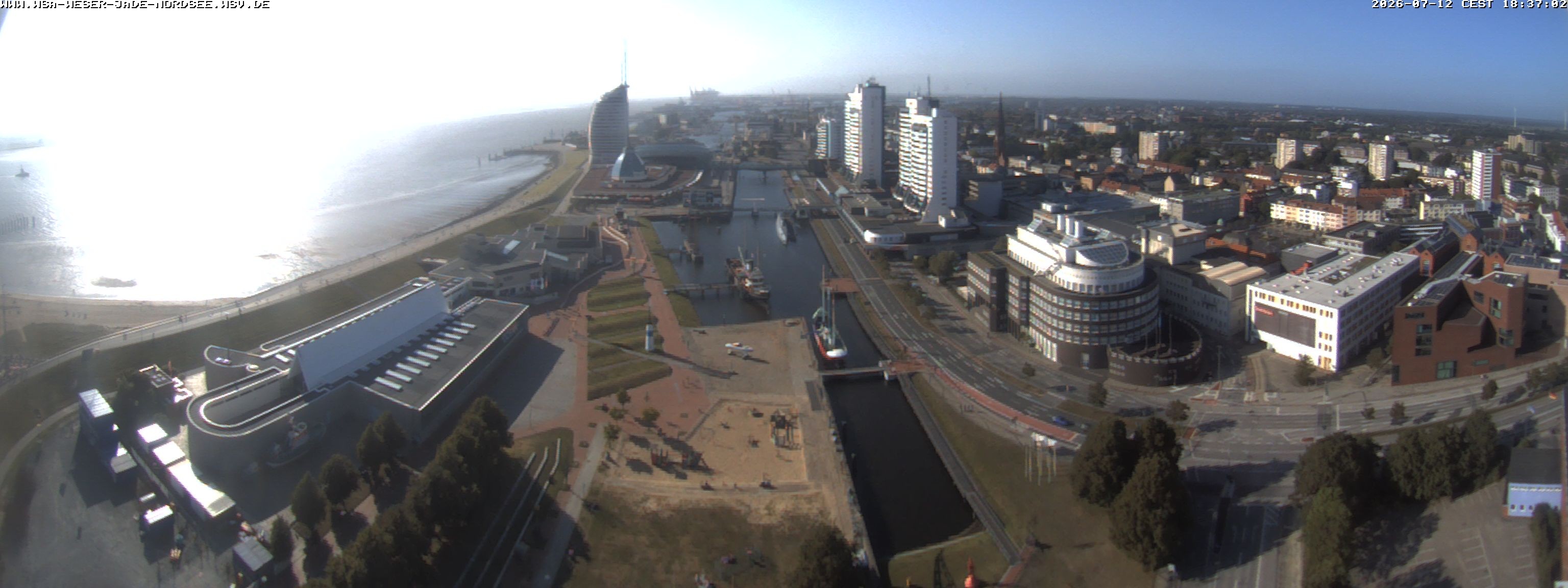 Archived image Webcam Bremerhaven: Old and New Harbour