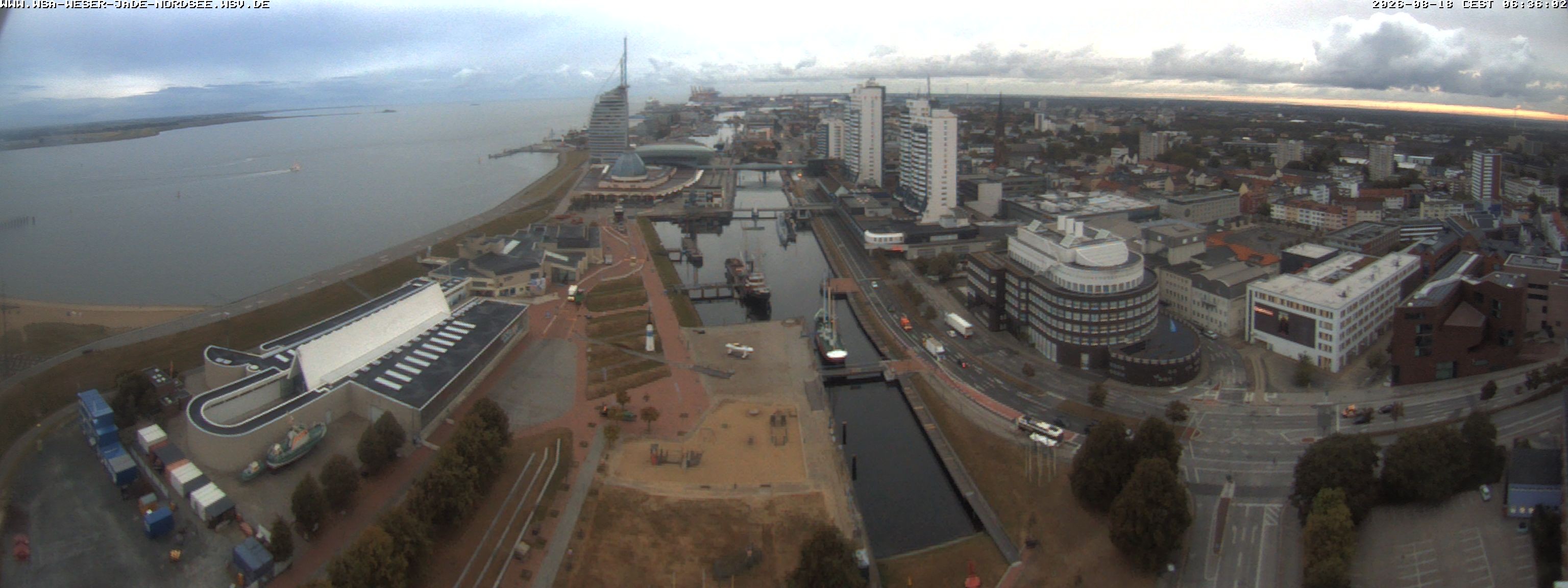 Archived image Webcam Bremerhaven: Old and New Harbour