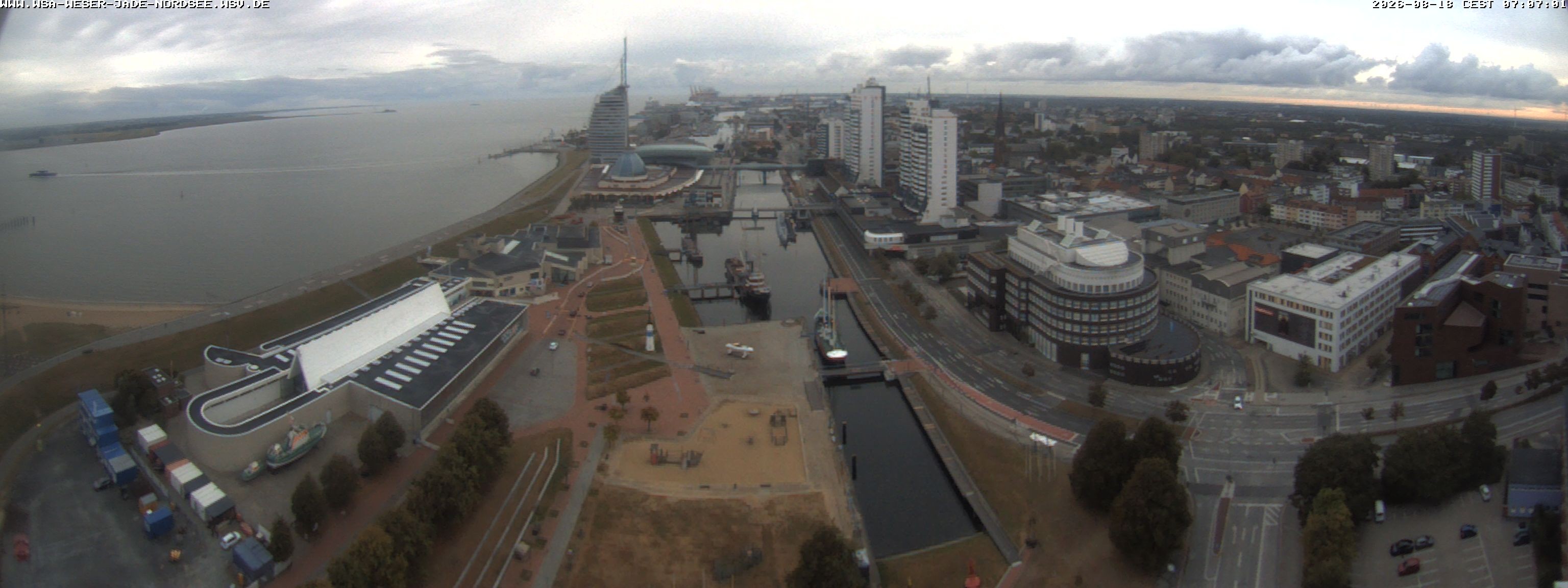 Archived image Webcam Bremerhaven: Old and New Harbour