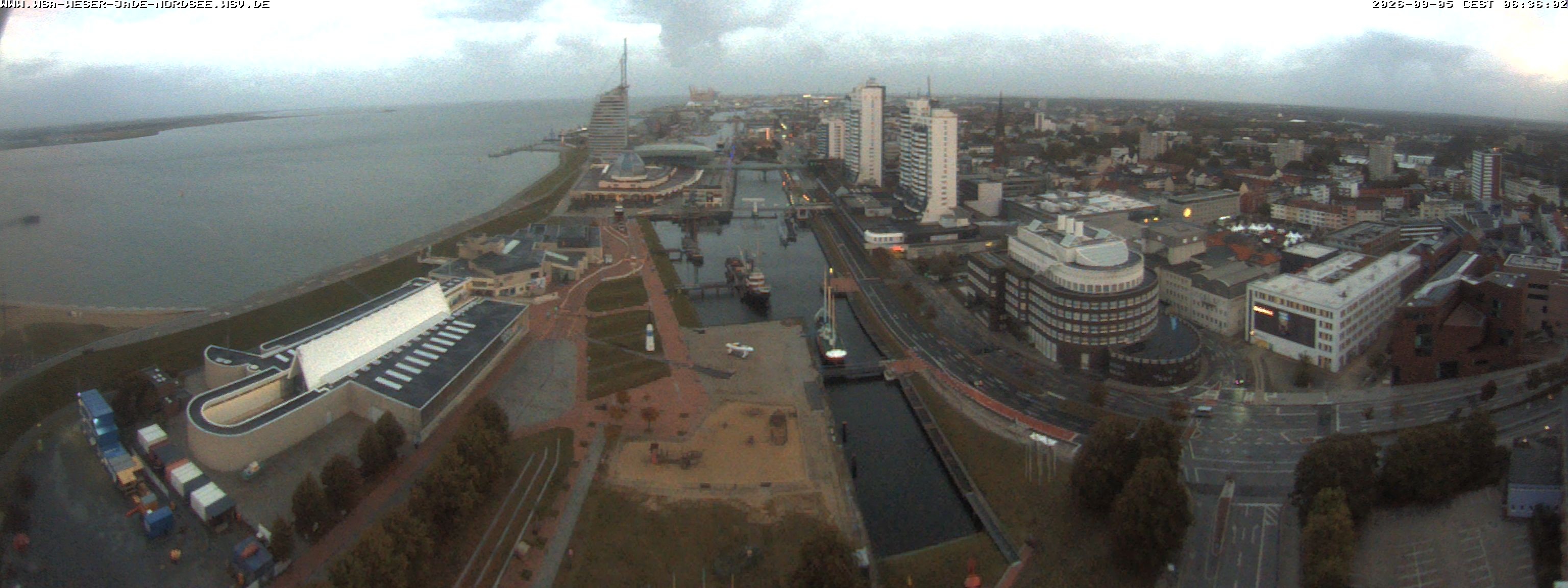 Archived image Webcam Bremerhaven: Old and New Harbour