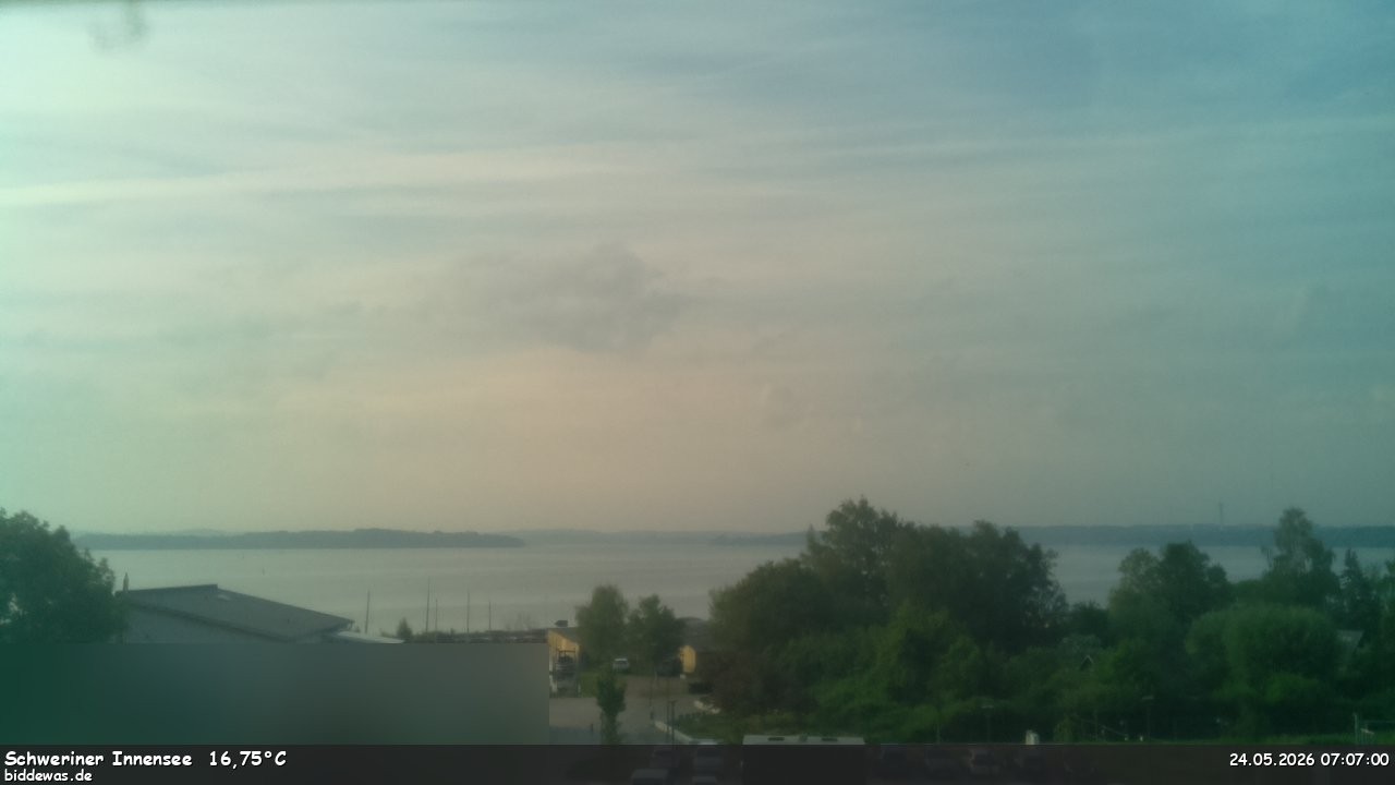 Archived image Webcam View of Lake Schwerin