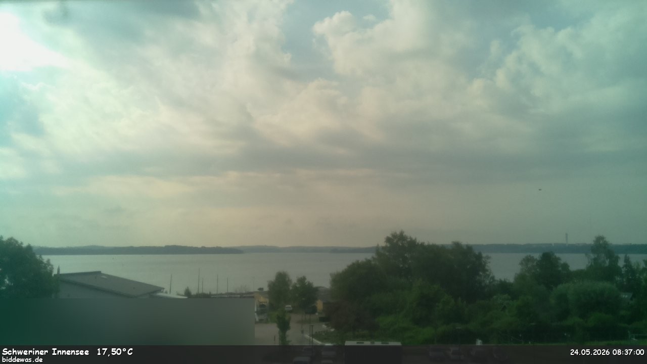 Archived image Webcam View of Lake Schwerin