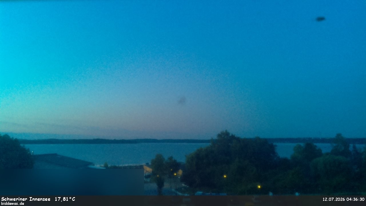 Archived image Webcam View of Lake Schwerin