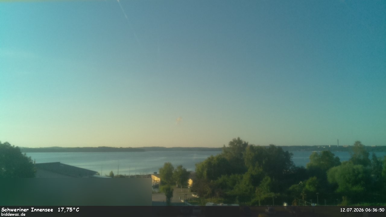 Archived image Webcam View of Lake Schwerin
