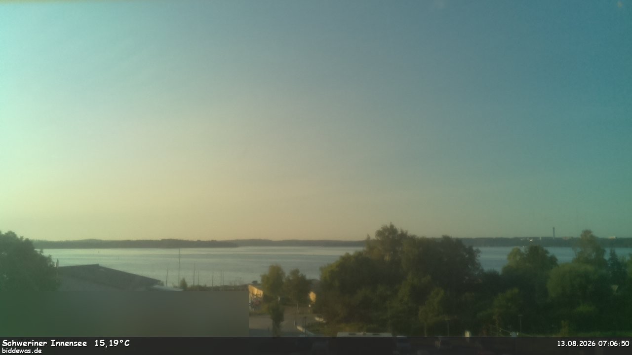 Archived image Webcam View of Lake Schwerin