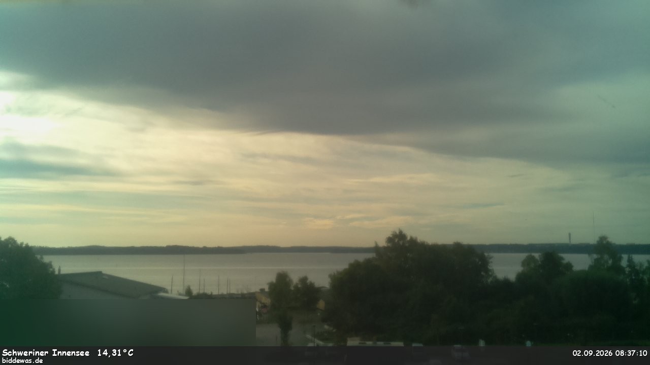 Archived image Webcam View of Lake Schwerin