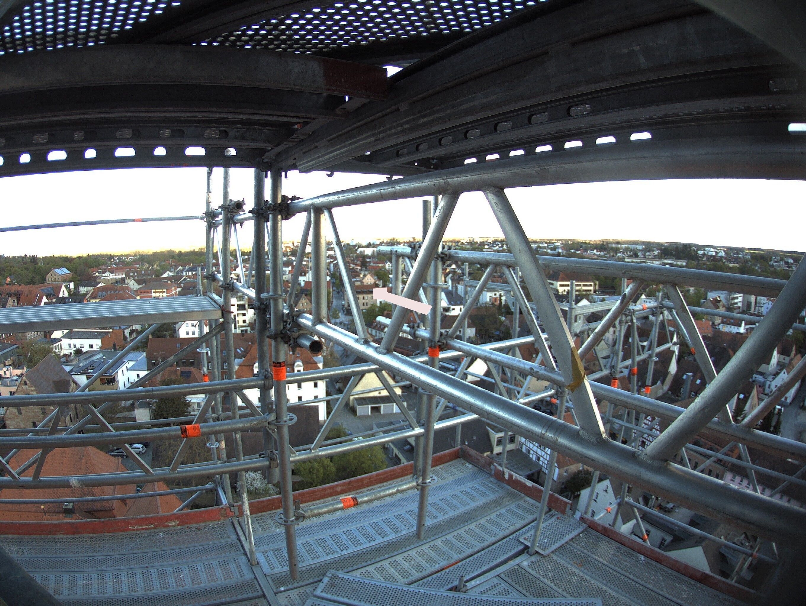 Archived image Webcam View from the church to the town square in Zirndorf