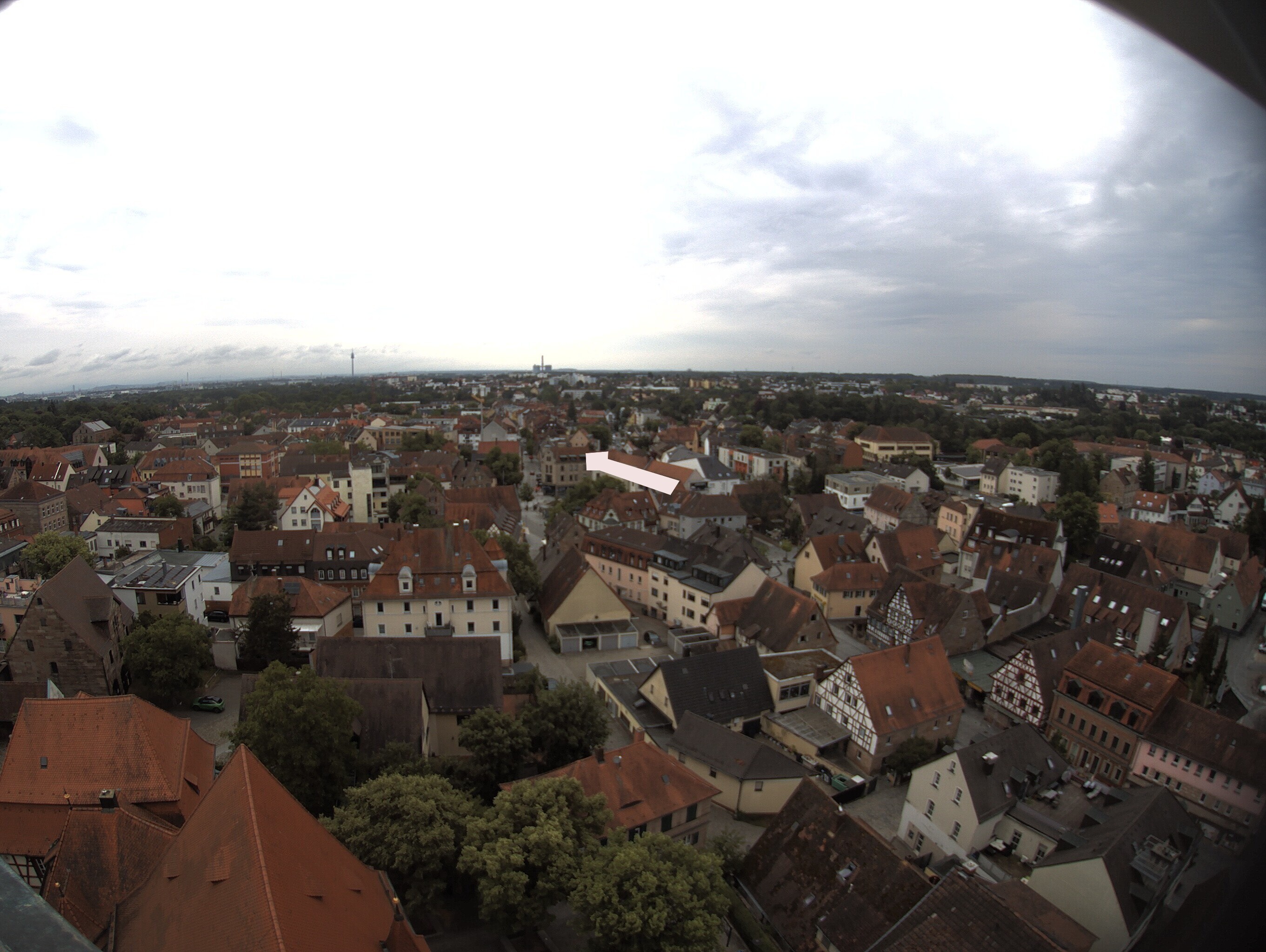 Archived image Webcam View from the church to the town square in Zirndorf