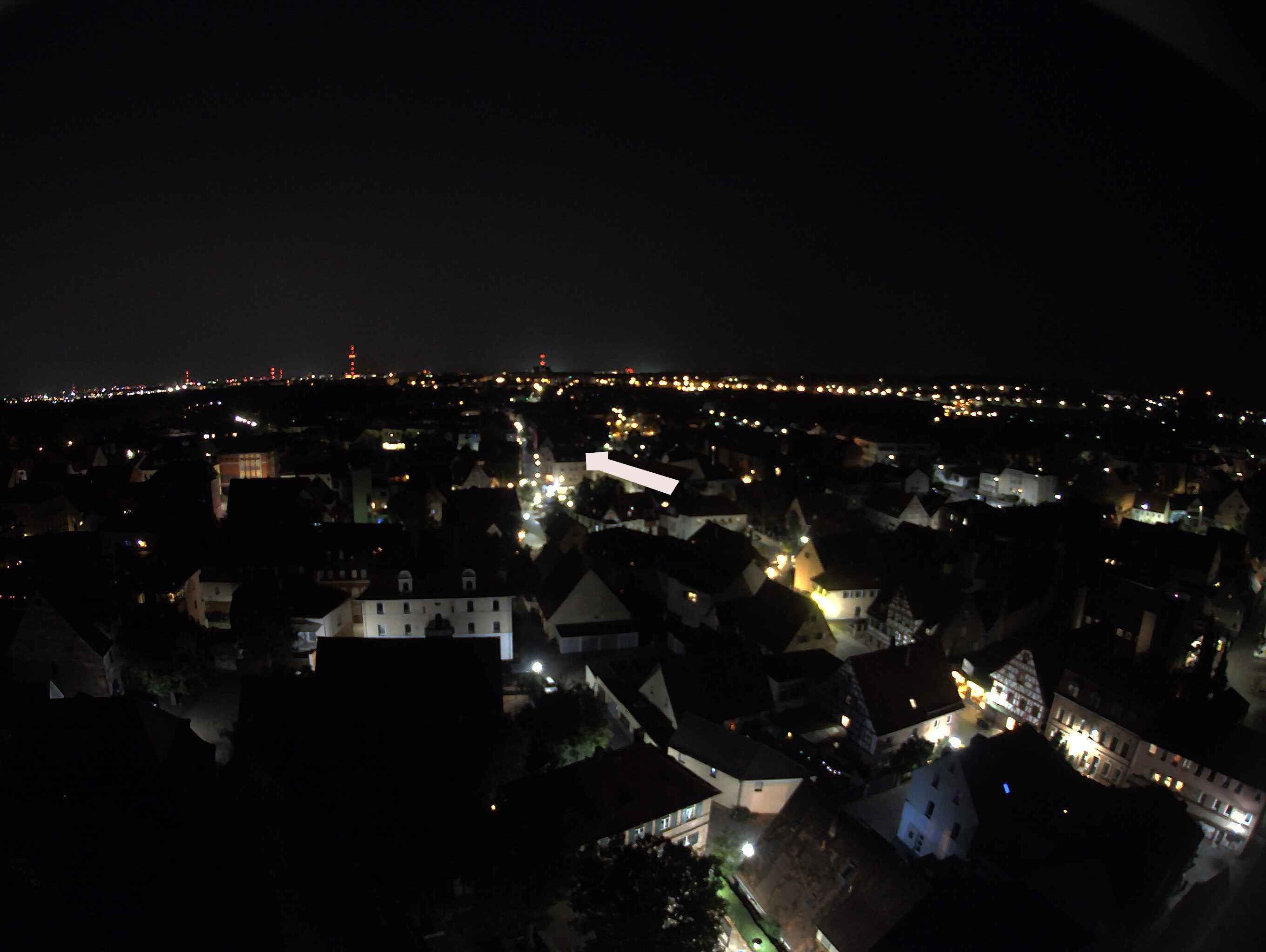 Archived image Webcam View from the church to the town square in Zirndorf