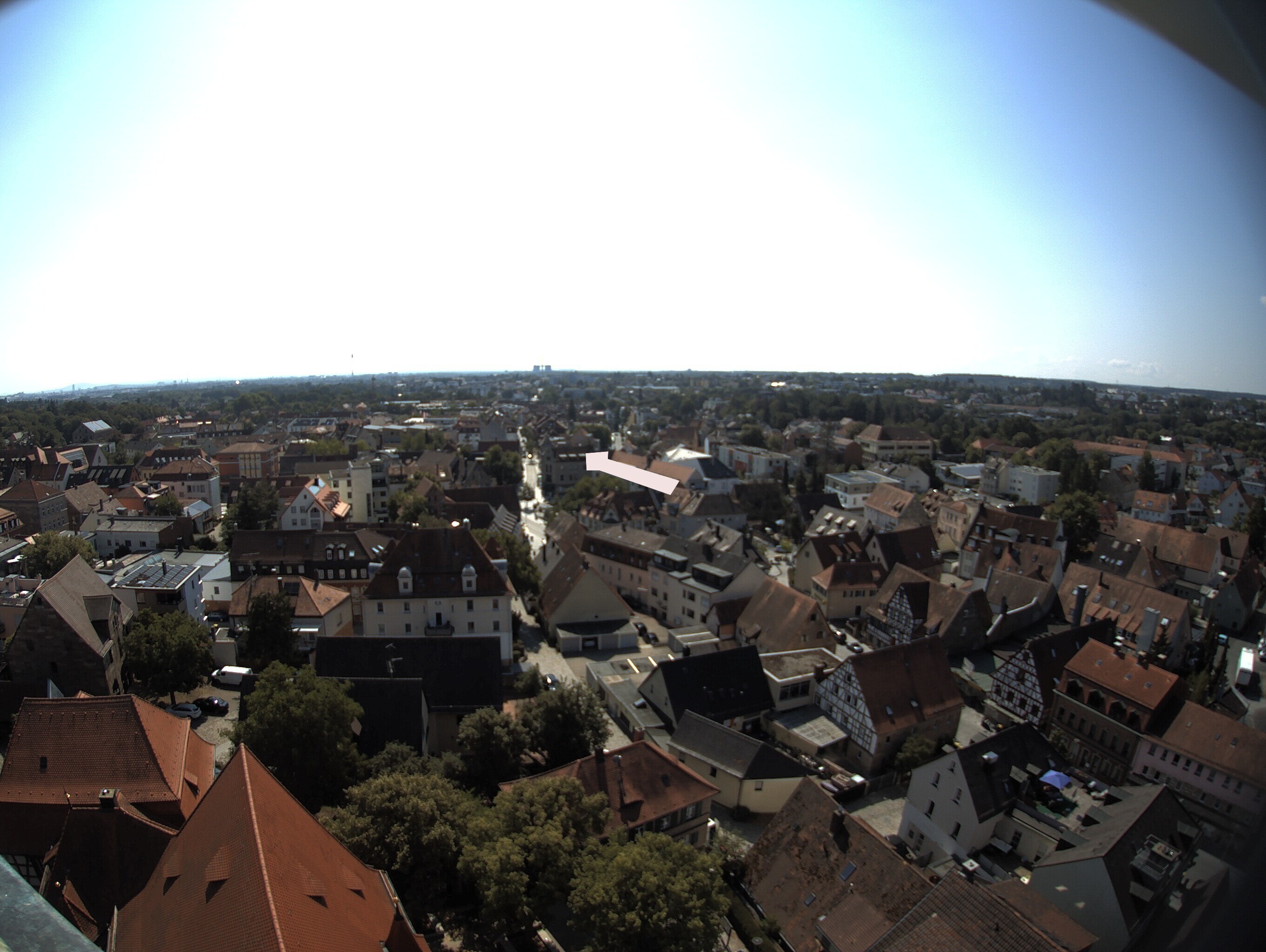 Archived image Webcam View from the church to the town square in Zirndorf