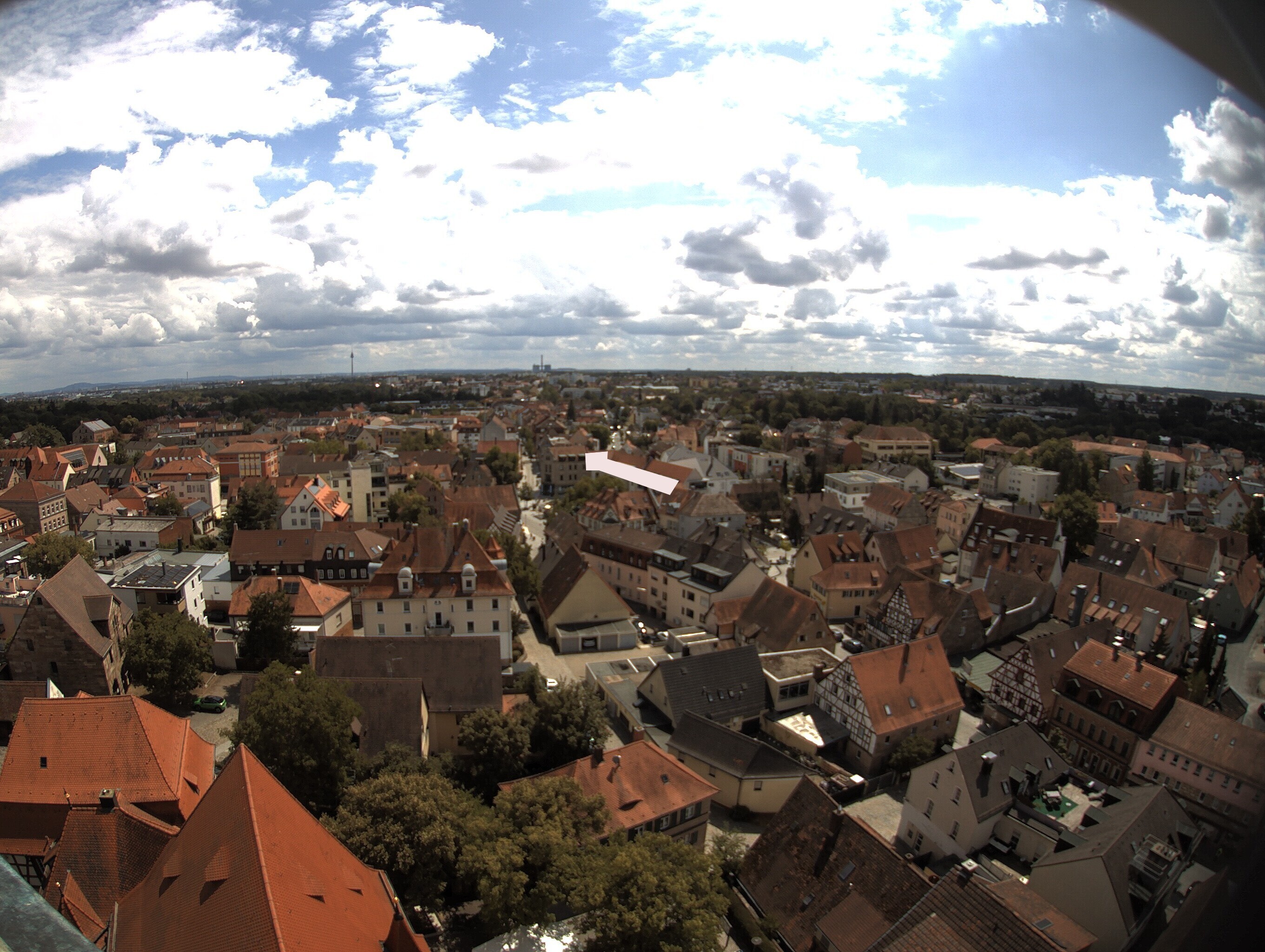 Archived image Webcam View from the church to the town square in Zirndorf