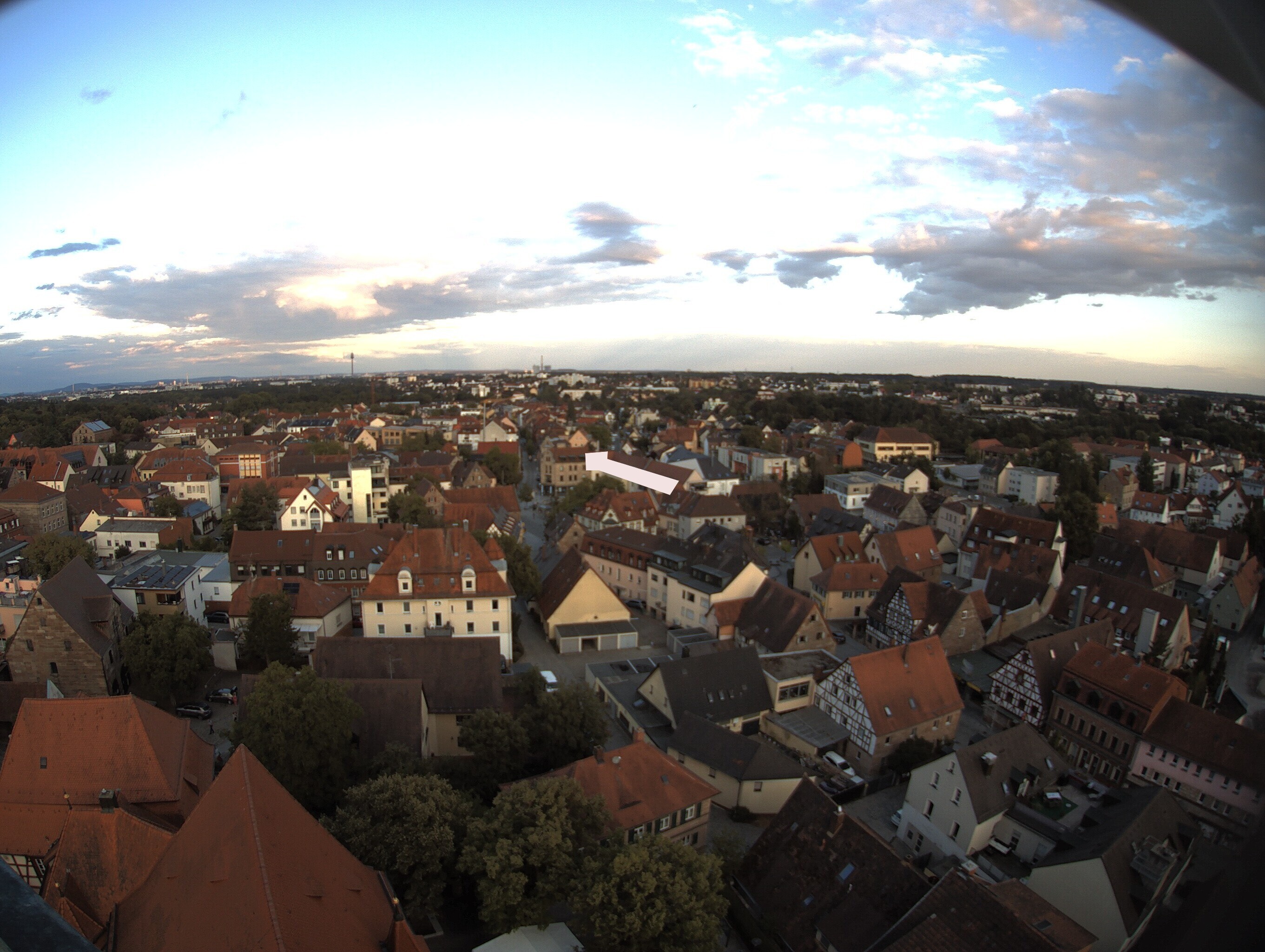 Archived image Webcam View from the church to the town square in Zirndorf