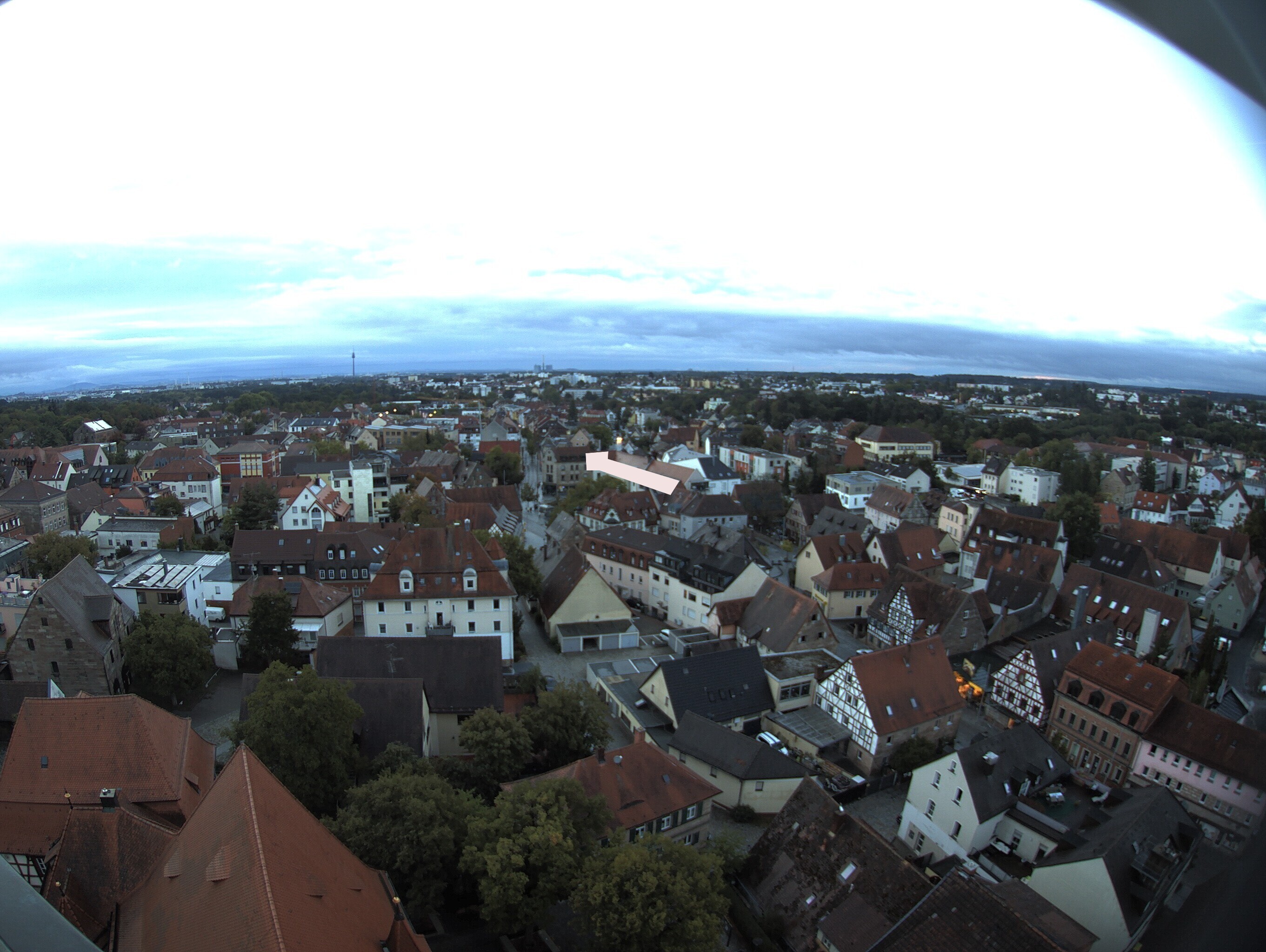 Archived image Webcam View from the church to the town square in Zirndorf