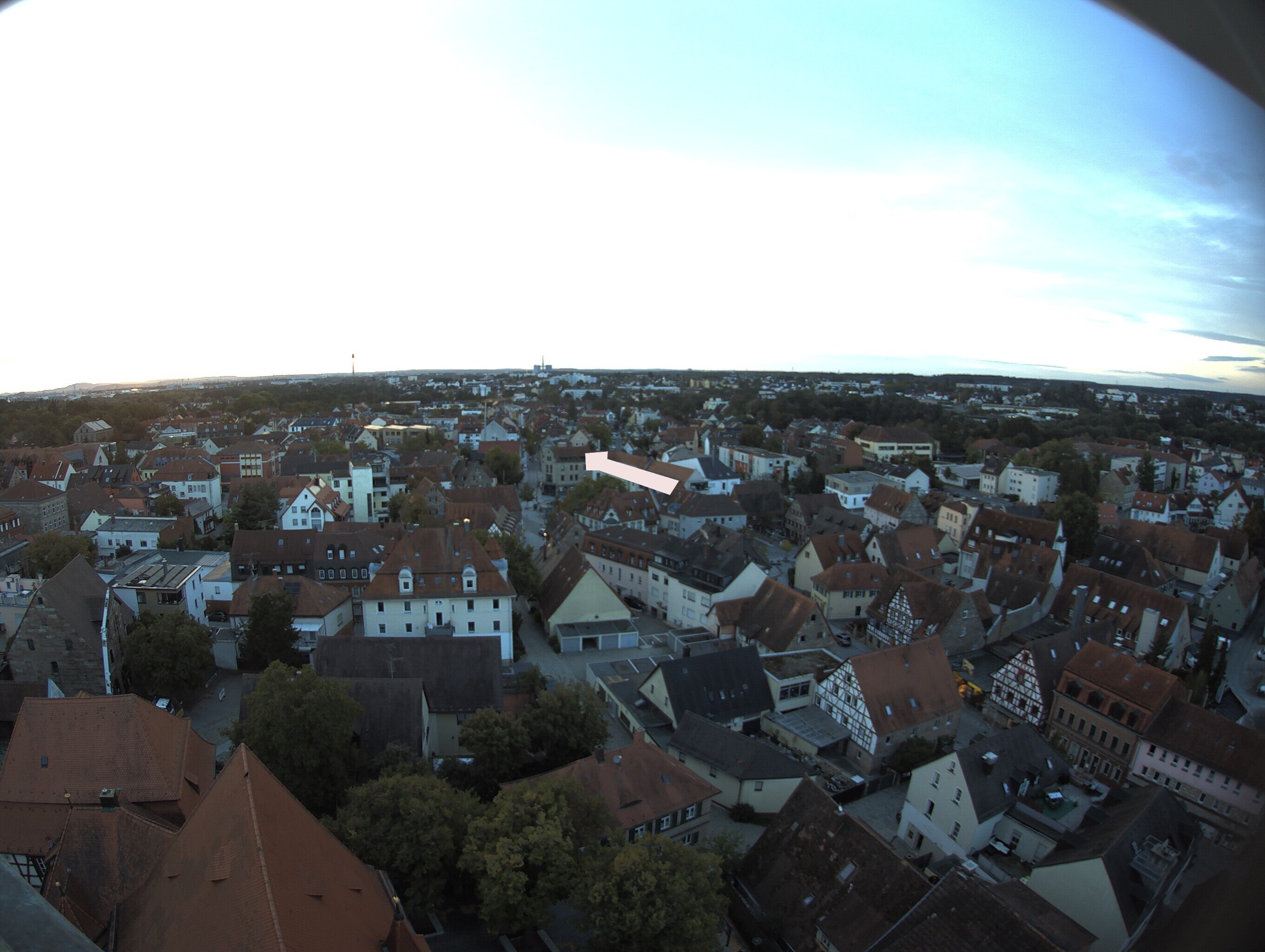 Archived image Webcam View from the church to the town square in Zirndorf