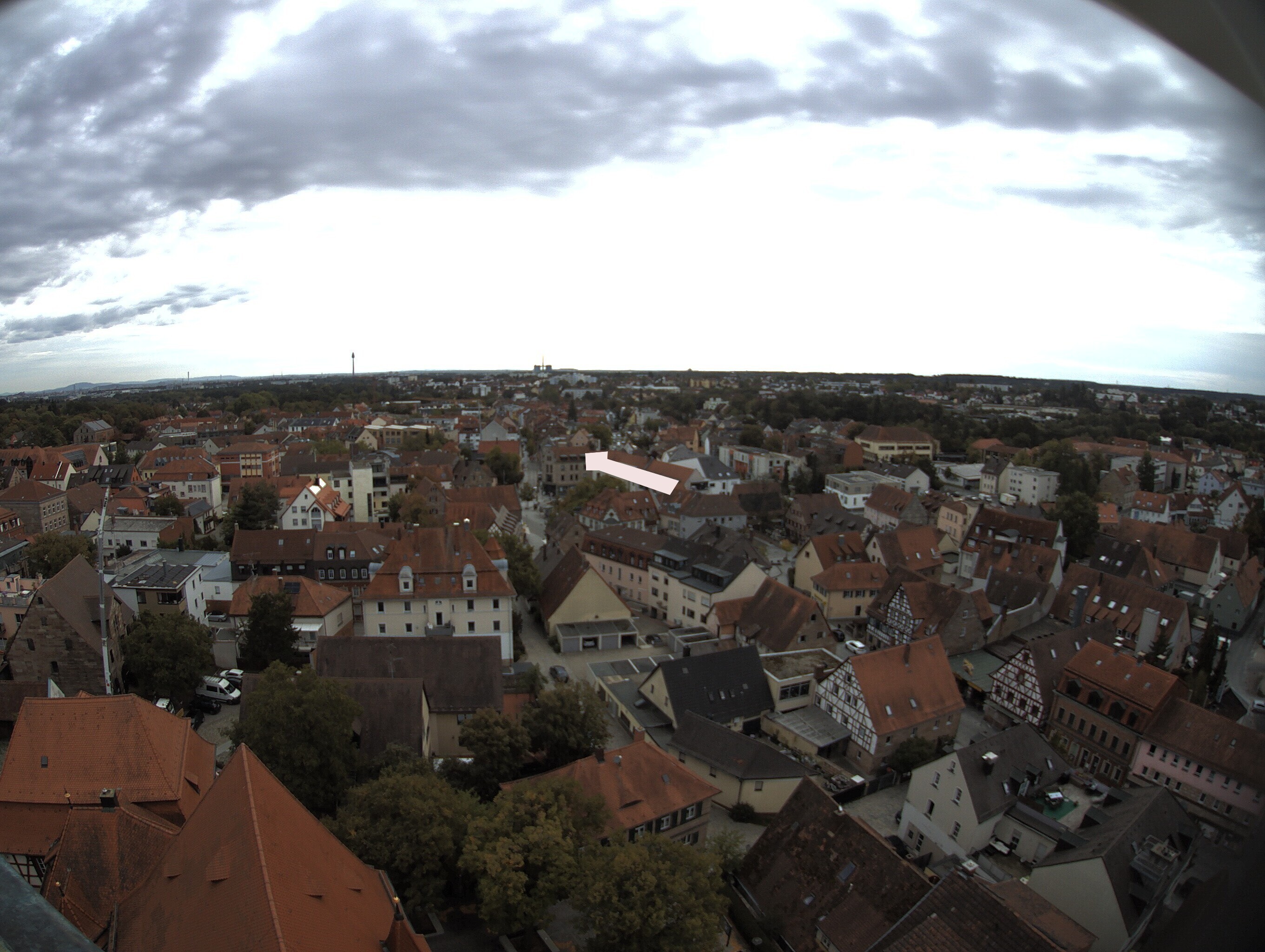 Archived image Webcam View from the church to the town square in Zirndorf