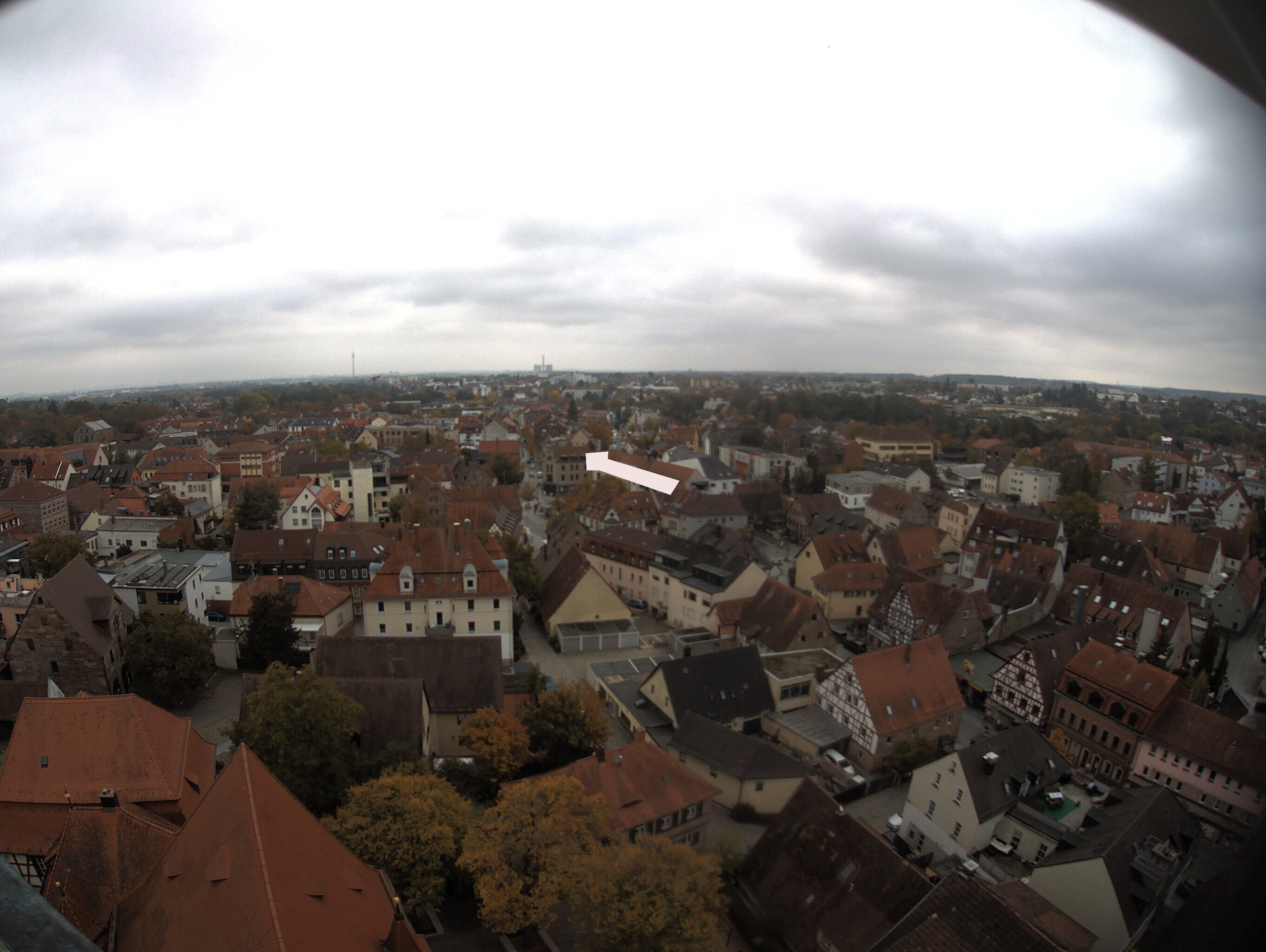 Archived image Webcam View from the church to the town square in Zirndorf