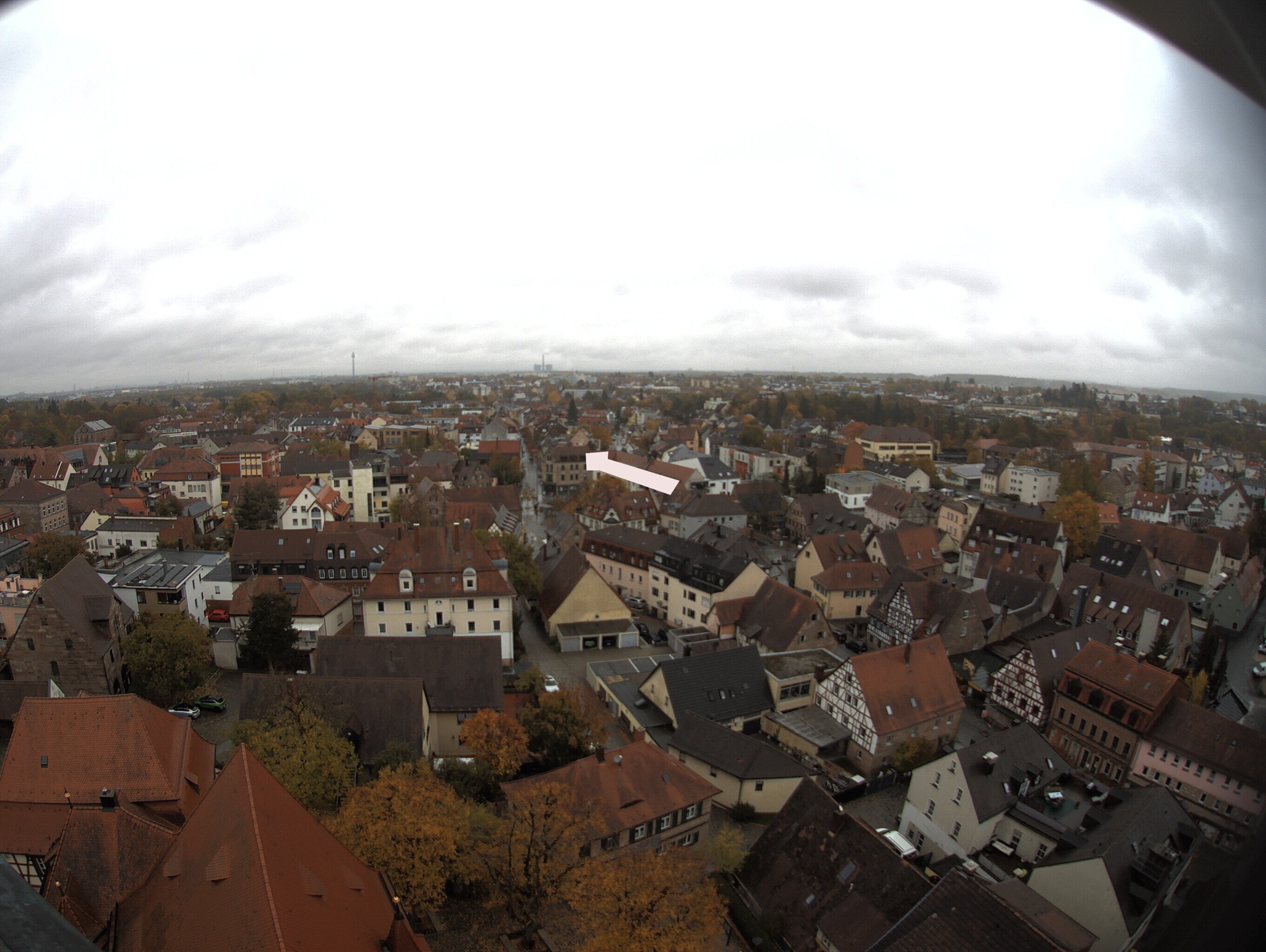 Archived image Webcam View from the church to the town square in Zirndorf