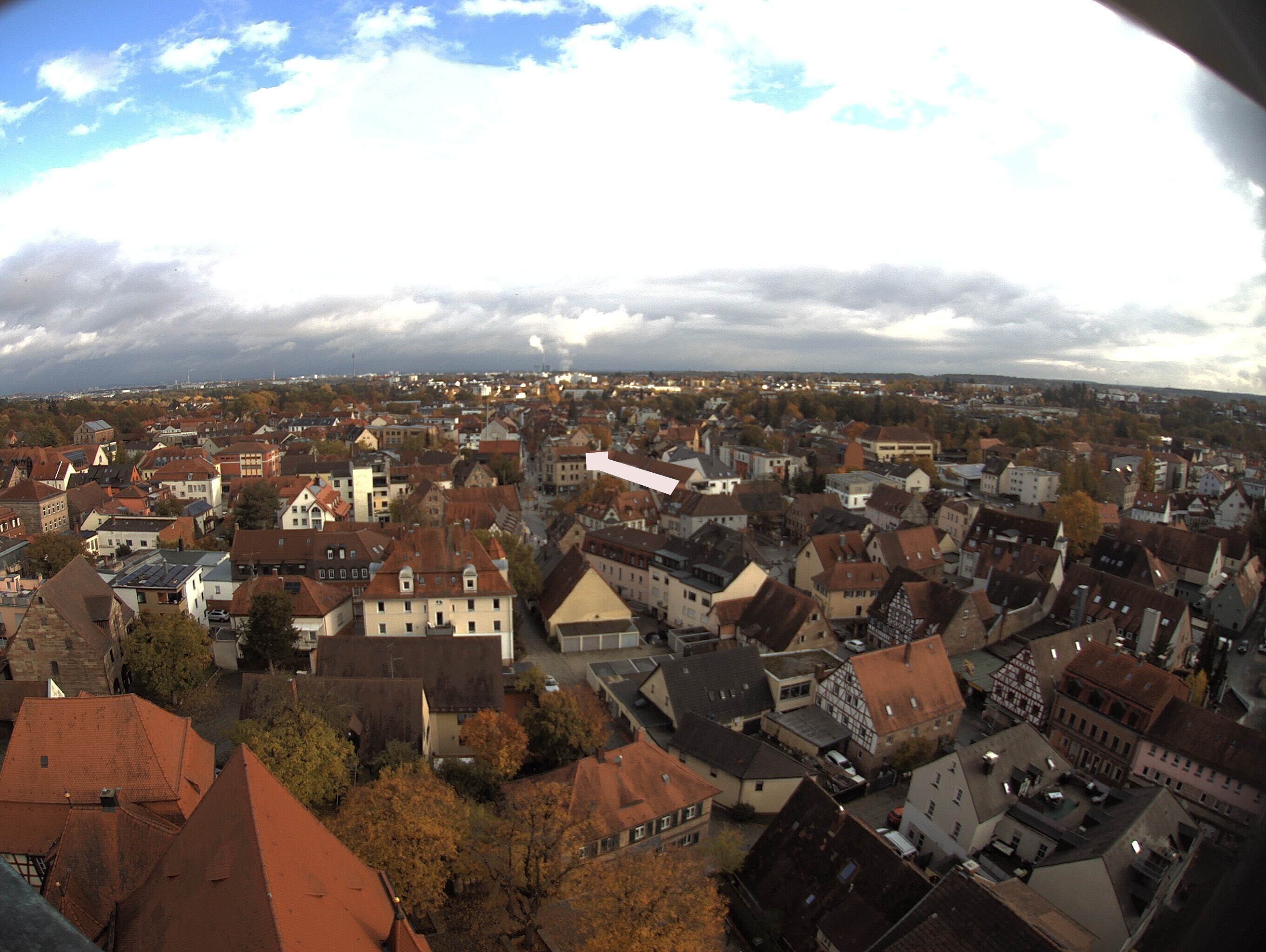 Archived image Webcam View from the church to the town square in Zirndorf