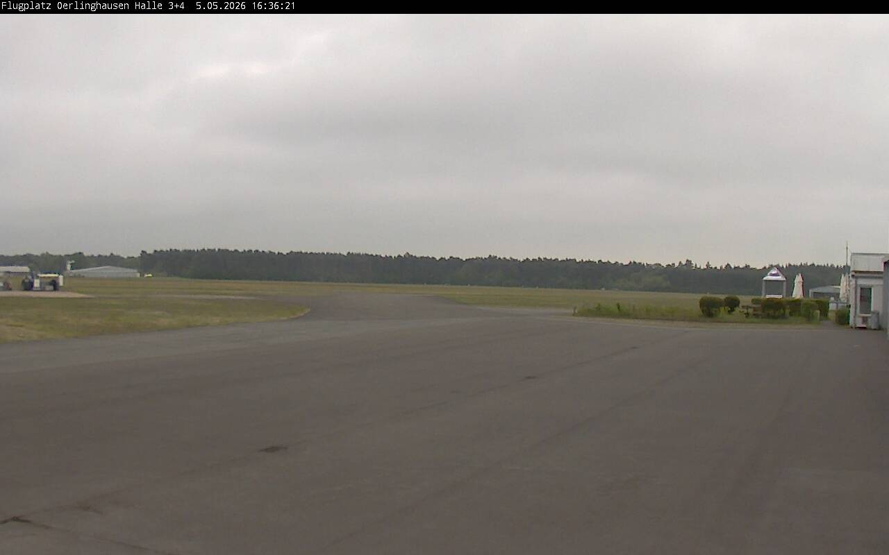 Archived image Webcam Airport in Oerlinghausen