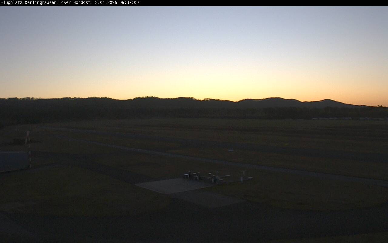 Archiv Foto Webcam Flugplatz Oerlinghausen (Vorfeld Motorflug)
