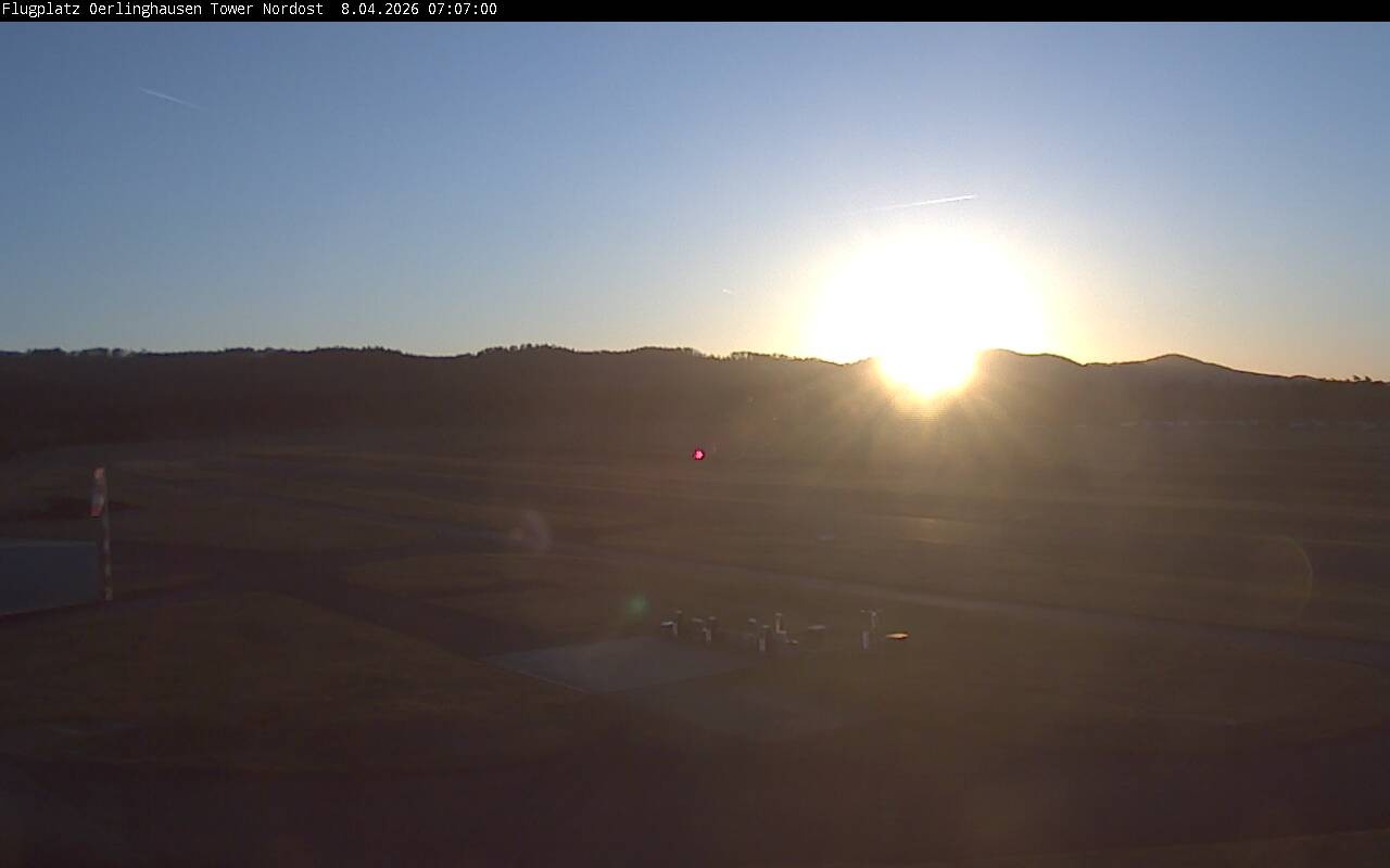 Archiv Foto Webcam Flugplatz Oerlinghausen (Vorfeld Motorflug)