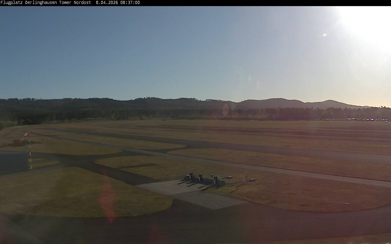 Archiv Foto Webcam Flugplatz Oerlinghausen (Vorfeld Motorflug)