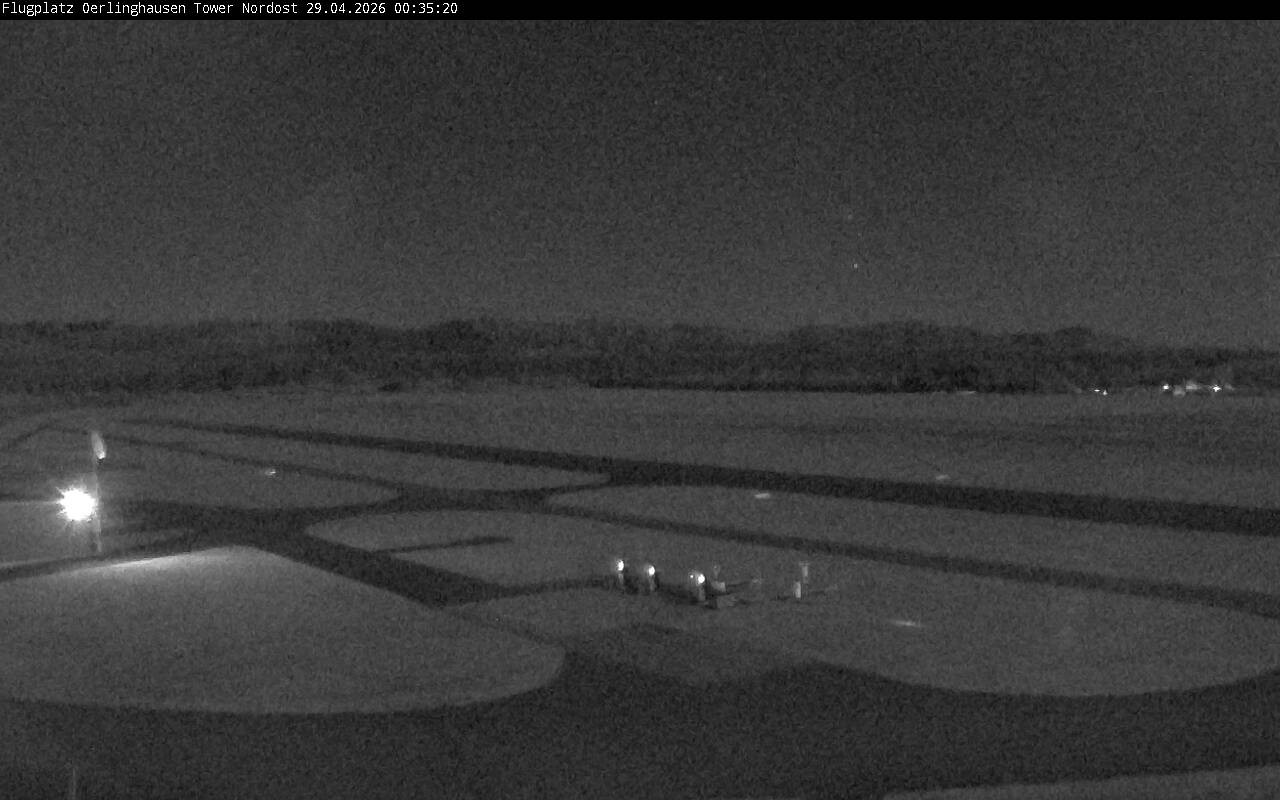 Archiv Foto Webcam Flugplatz Oerlinghausen (Vorfeld Motorflug)