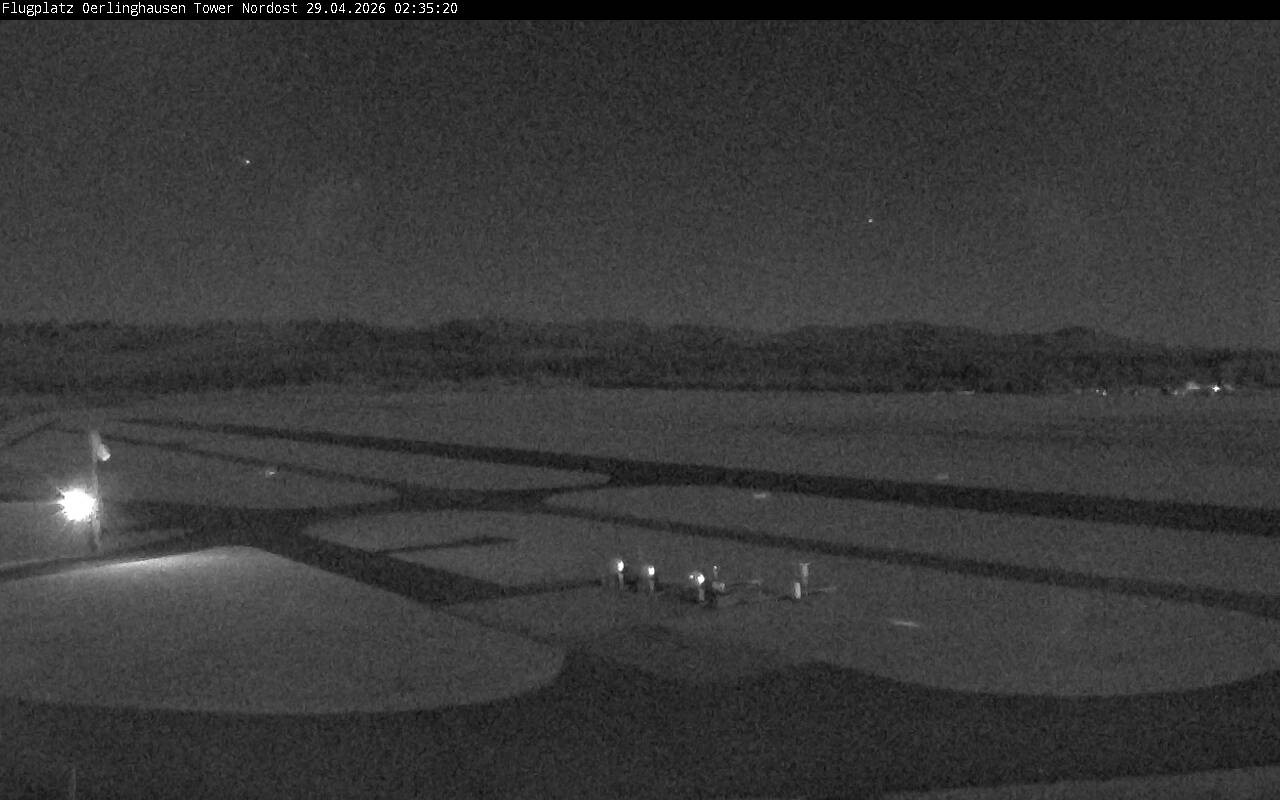 Archiv Foto Webcam Flugplatz Oerlinghausen (Vorfeld Motorflug)