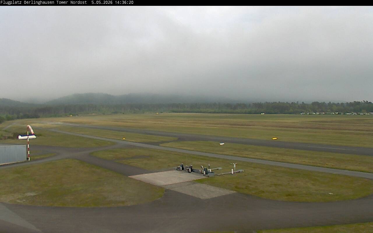 Archiv Foto Webcam Flugplatz Oerlinghausen (Vorfeld Motorflug)