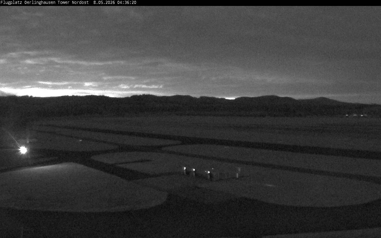 Archiv Foto Webcam Flugplatz Oerlinghausen (Vorfeld Motorflug)